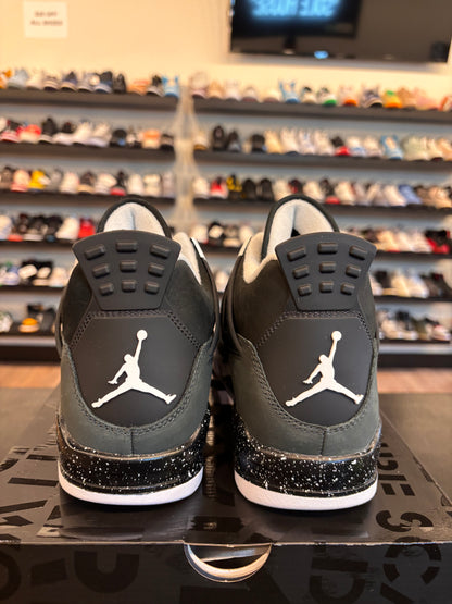 Jordan 4 Fear Size 9.5 Pre-Owned