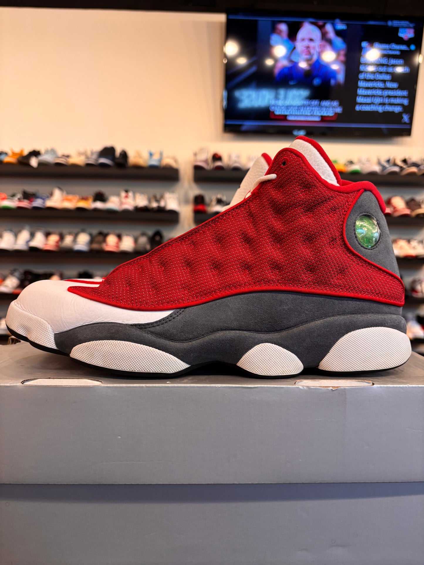 Jordan 13 Red Flint Size 11 Pre-Owned