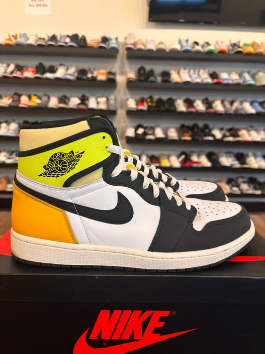 Jordan 1 Volt Size 10.5 Pre-Owned