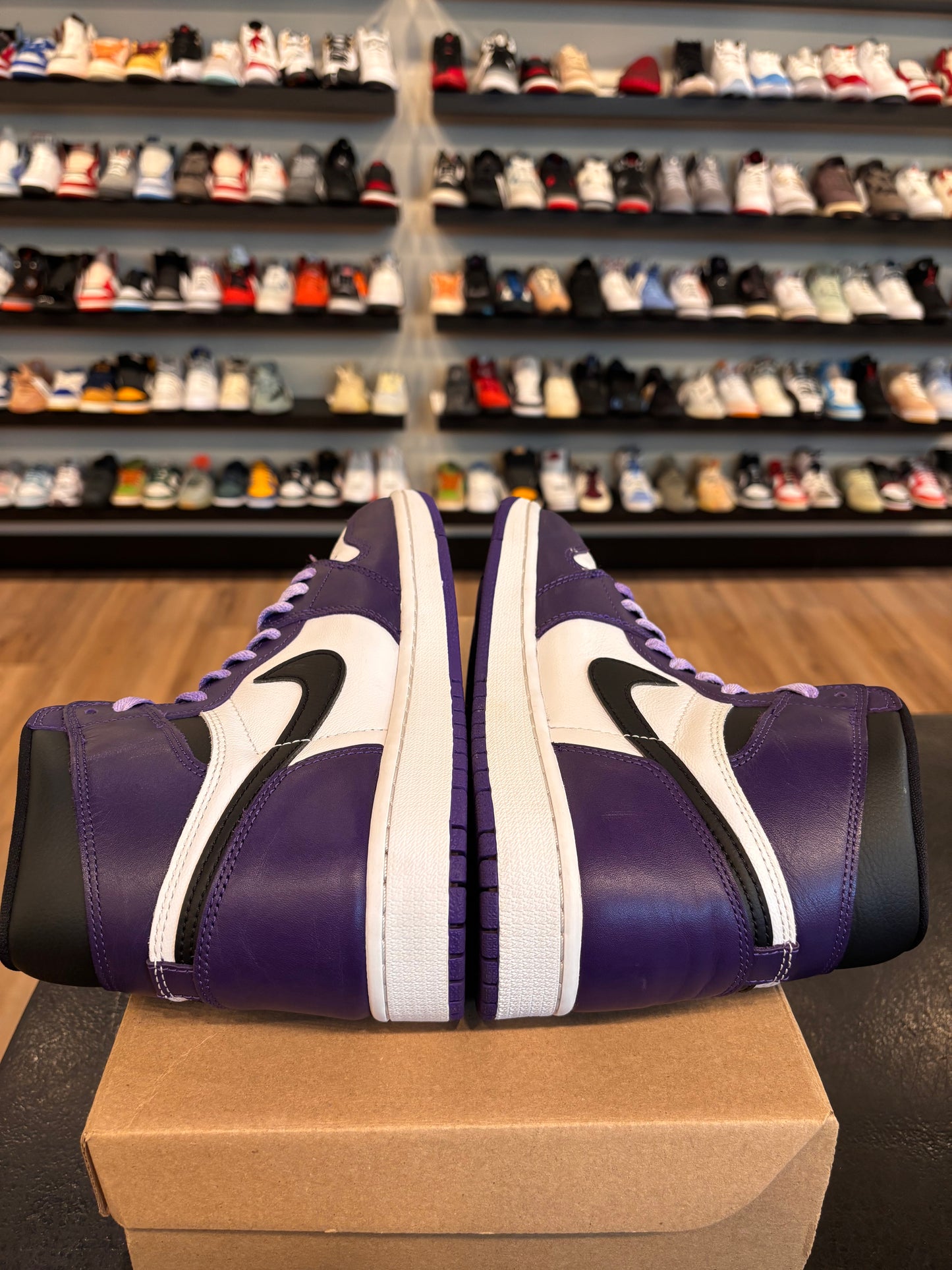 Jordan 1 Court Purple 2.0 Size 9 Pre-Owned (No Box)