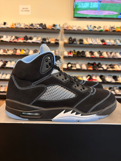 Jordan 5 Black University Blue Size 11 Pre-Owned