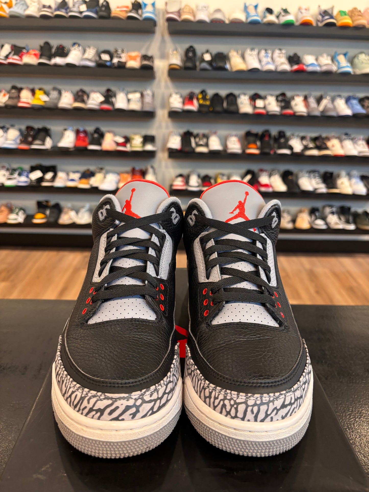 Jordan 3 Black Cement 2018 Size 10 Pre-Owned