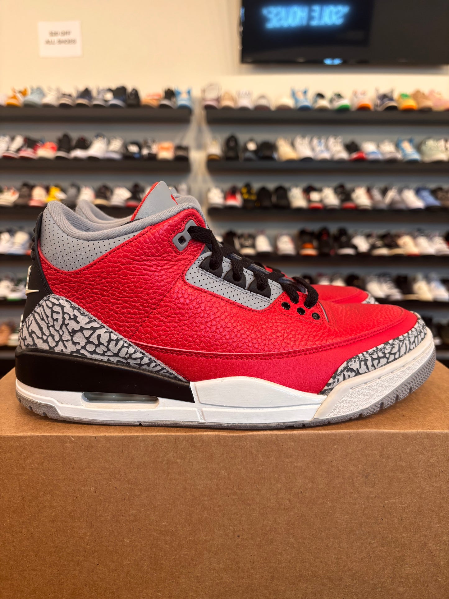Jordan 3 Unite Size 9 Pre-Owned (No Box)
