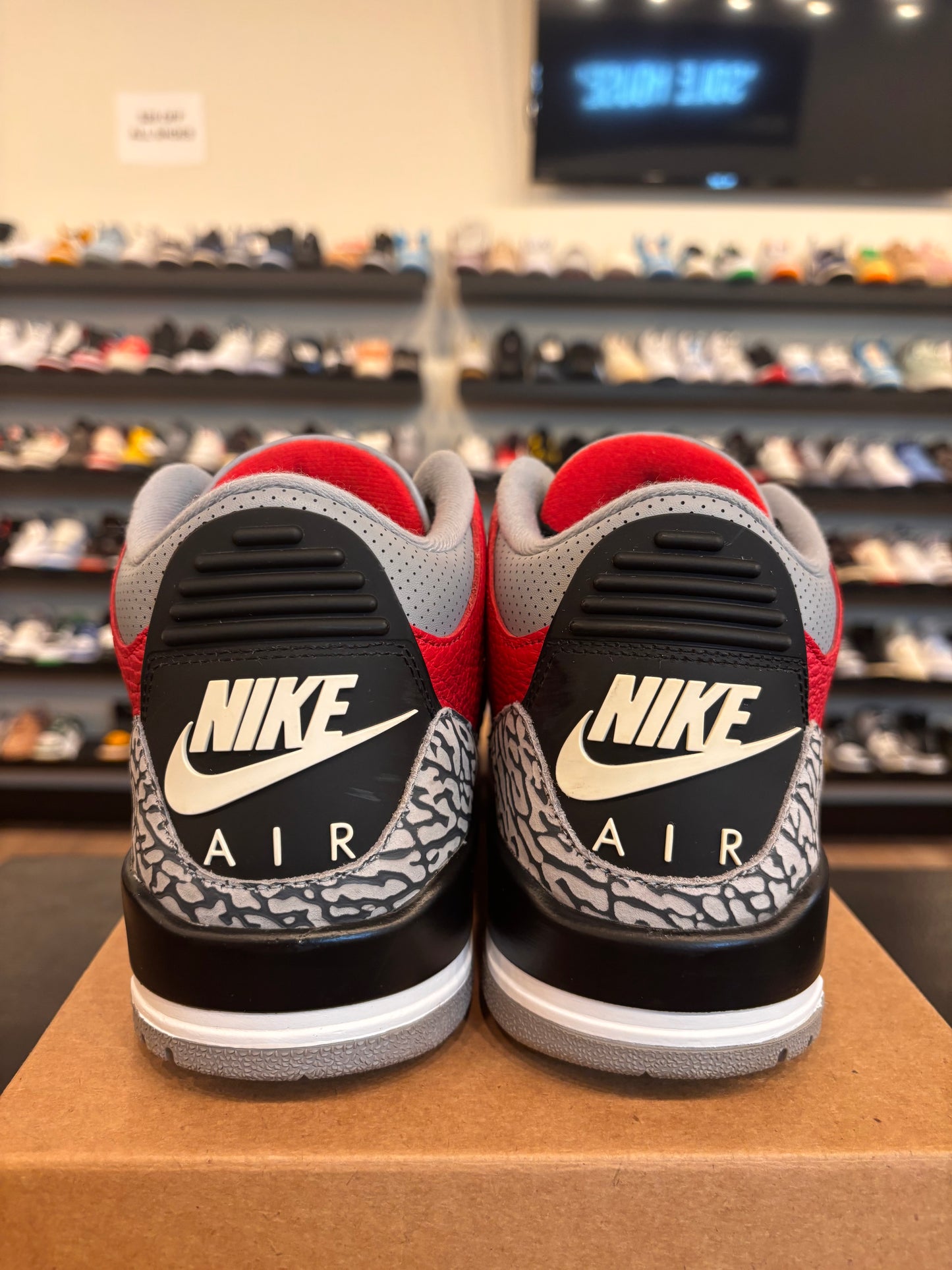 Jordan 3 Unite Size 9 Pre-Owned (No Box)
