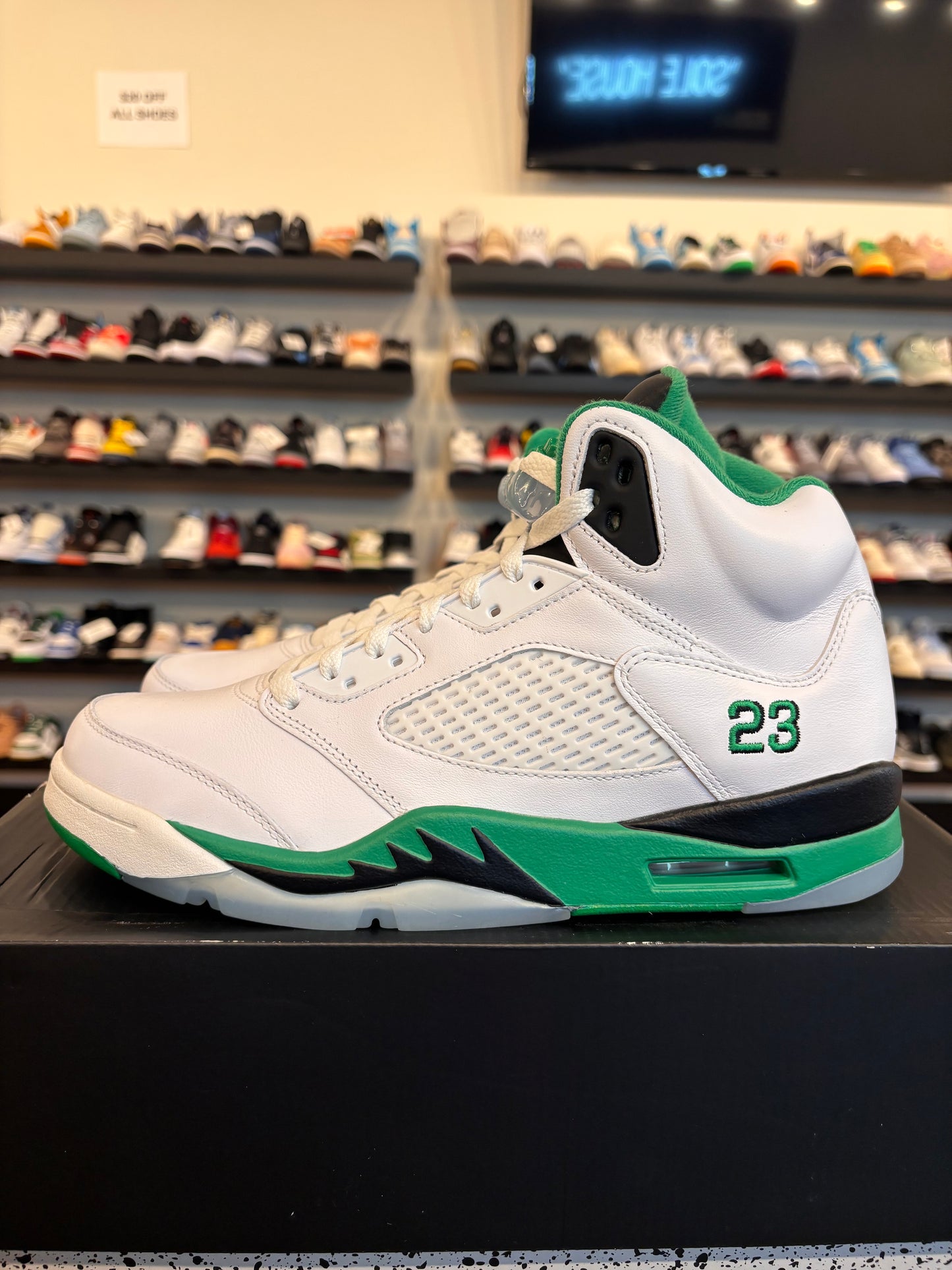 Jordan 5 Lucky Green Size 9.5 (11W) Brand New