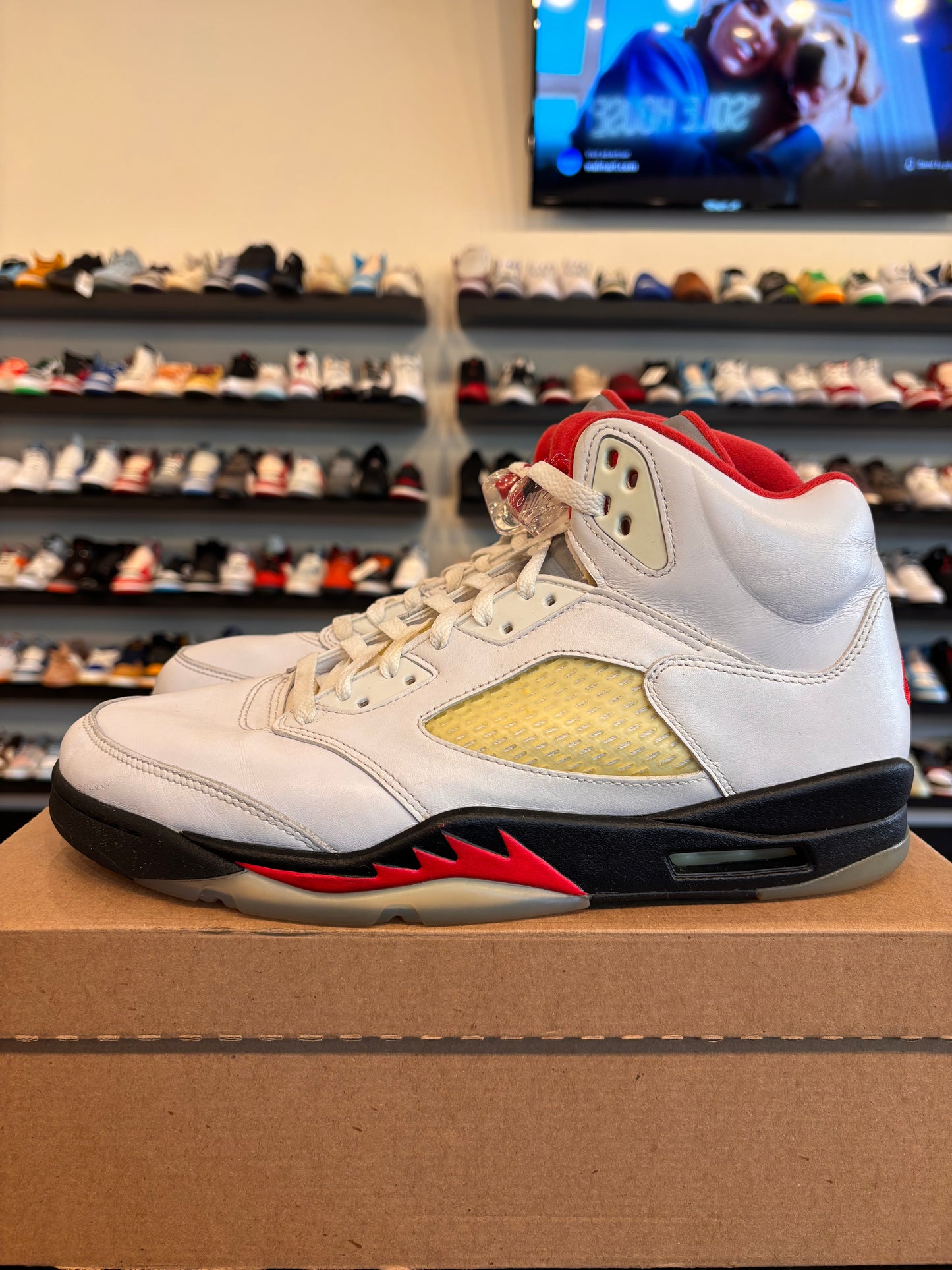 Jordan 5 Fire Red Size 11.5 Pre-Owned (No Box)