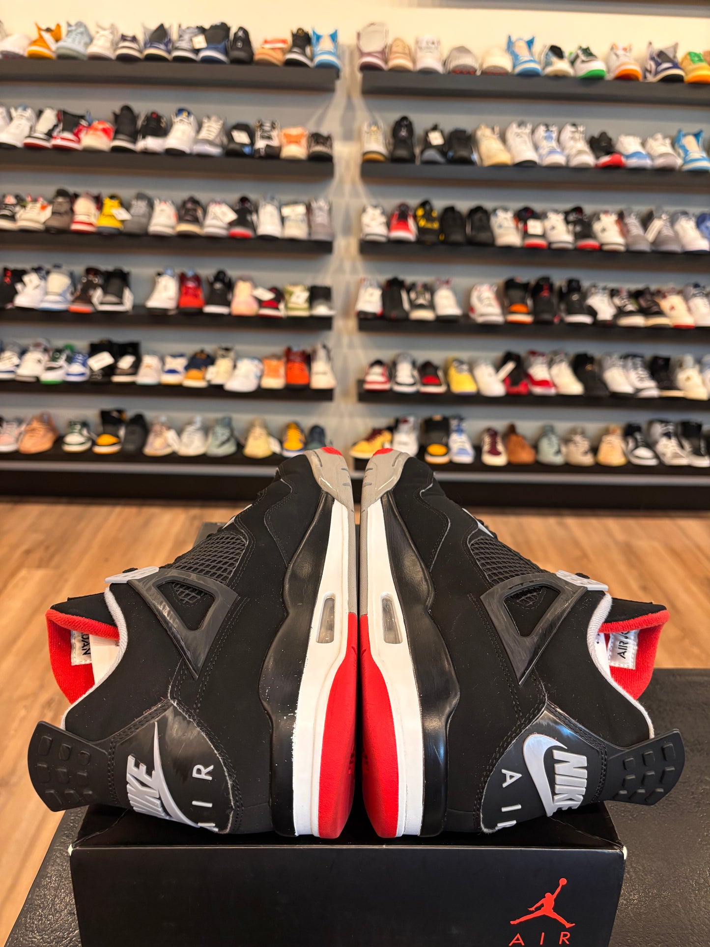 Jordan 4 Bred 2019 Size 11 Pre-Owned