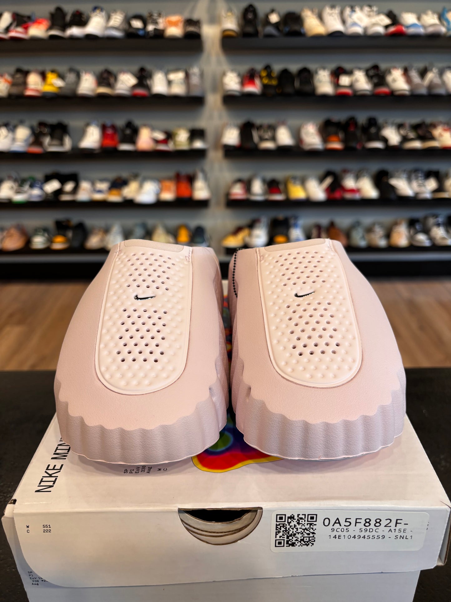 Nike Mind Slide 001 Pink Size 6 (7W) Brand New