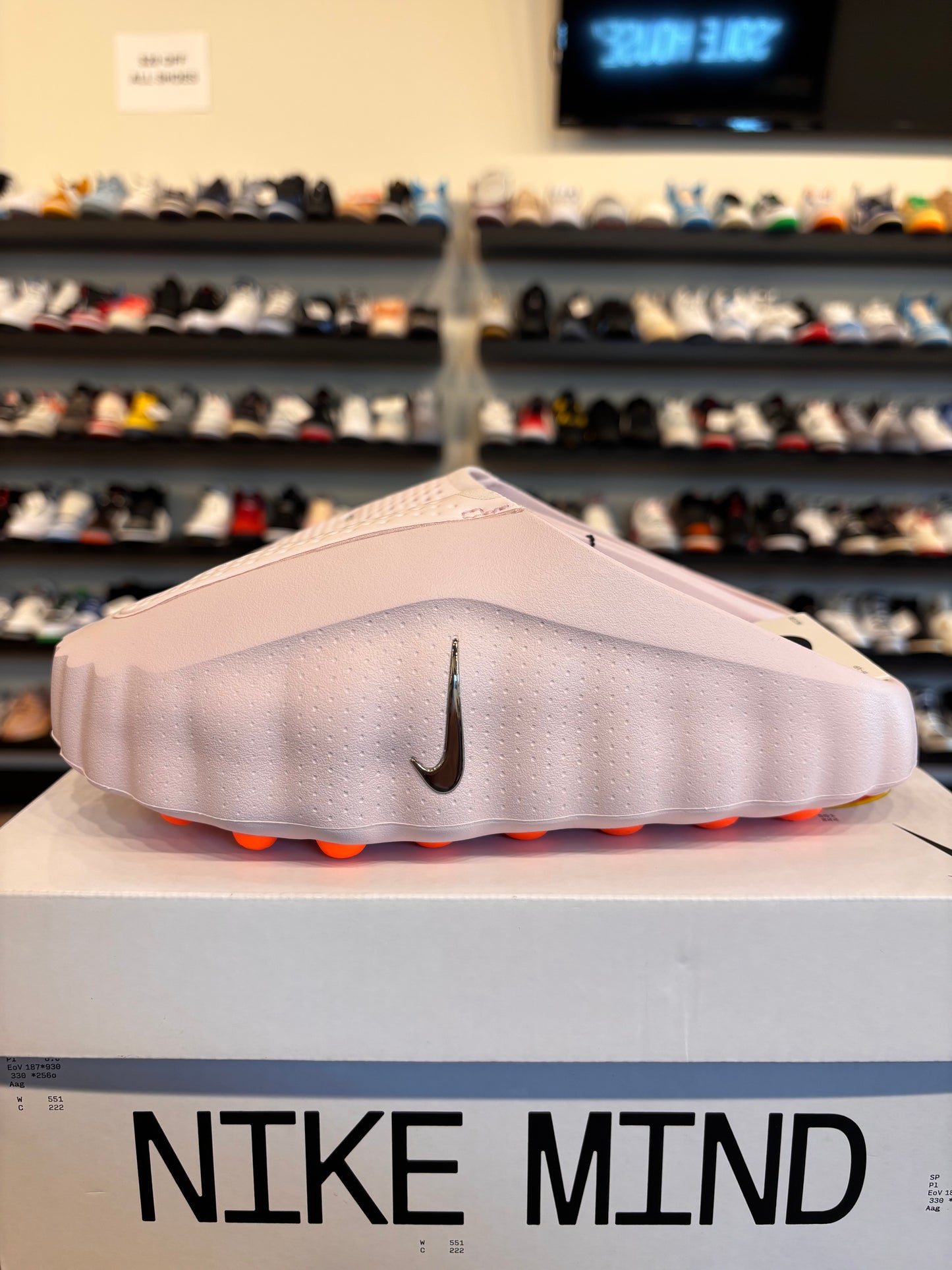 Nike Mind Slide 001 Pink Size 6 (7W) Brand New