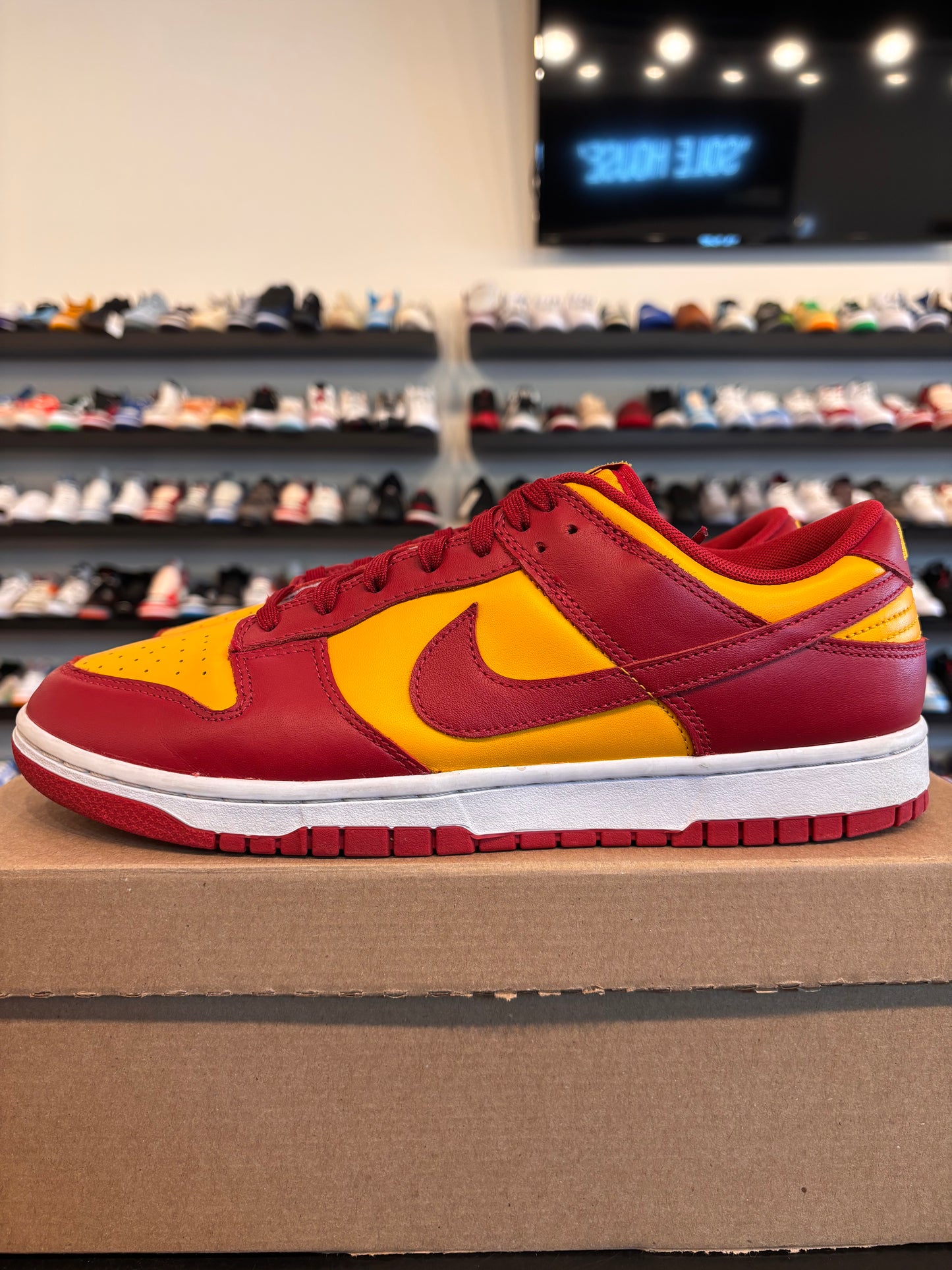 Nike Dunk Low Midas Size 11.5 Pre-Owned (No Box)