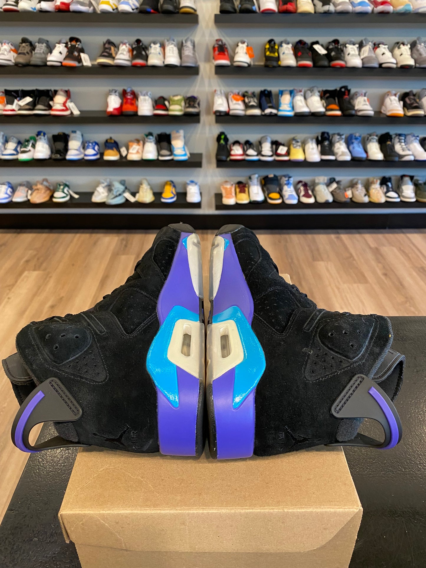 Jordan 6 Aqua Size 9.5 Pre-Owned (No Box)
