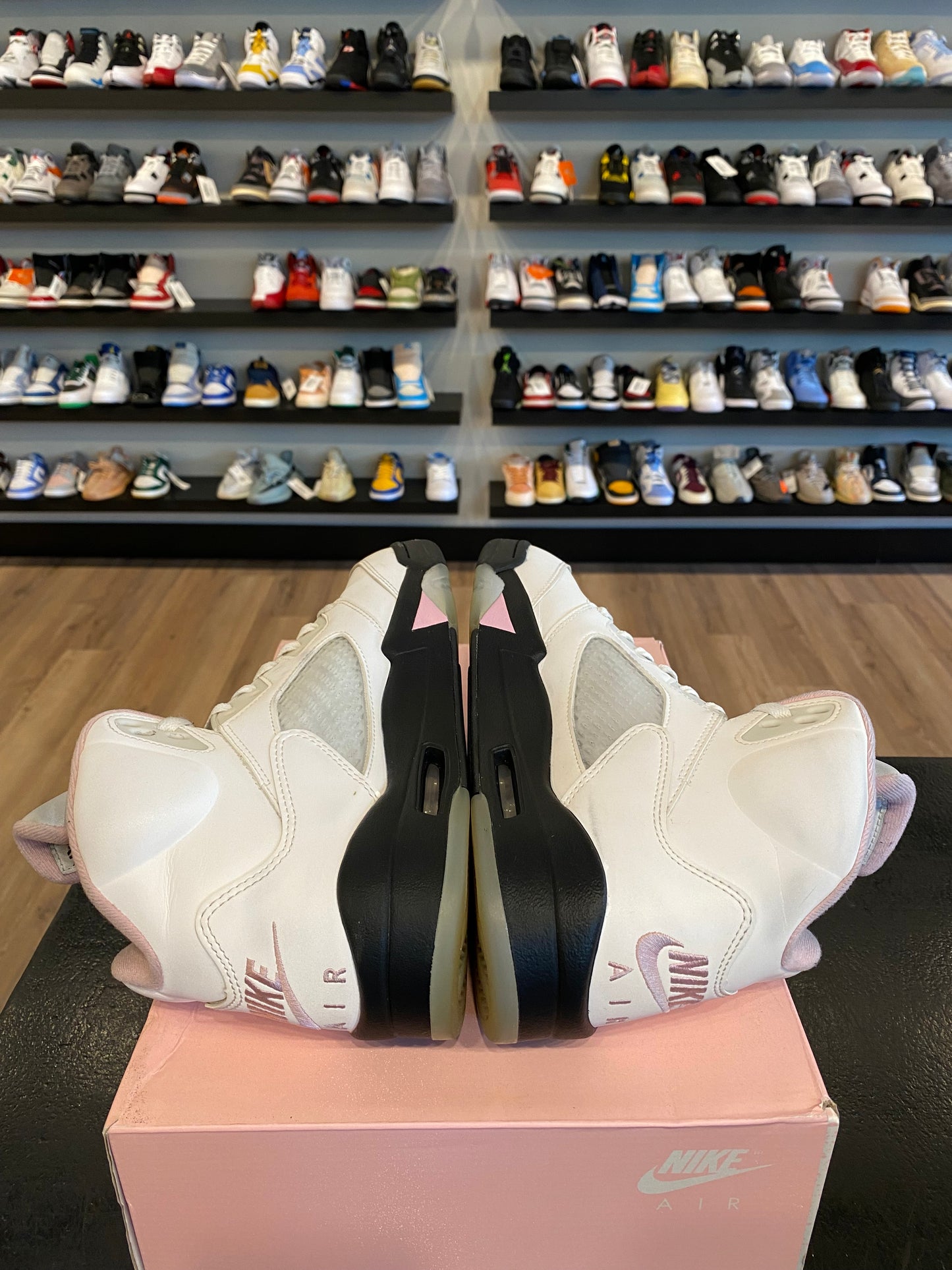 Jordan 5 Soft Pink Size 9 Pre-Owned
