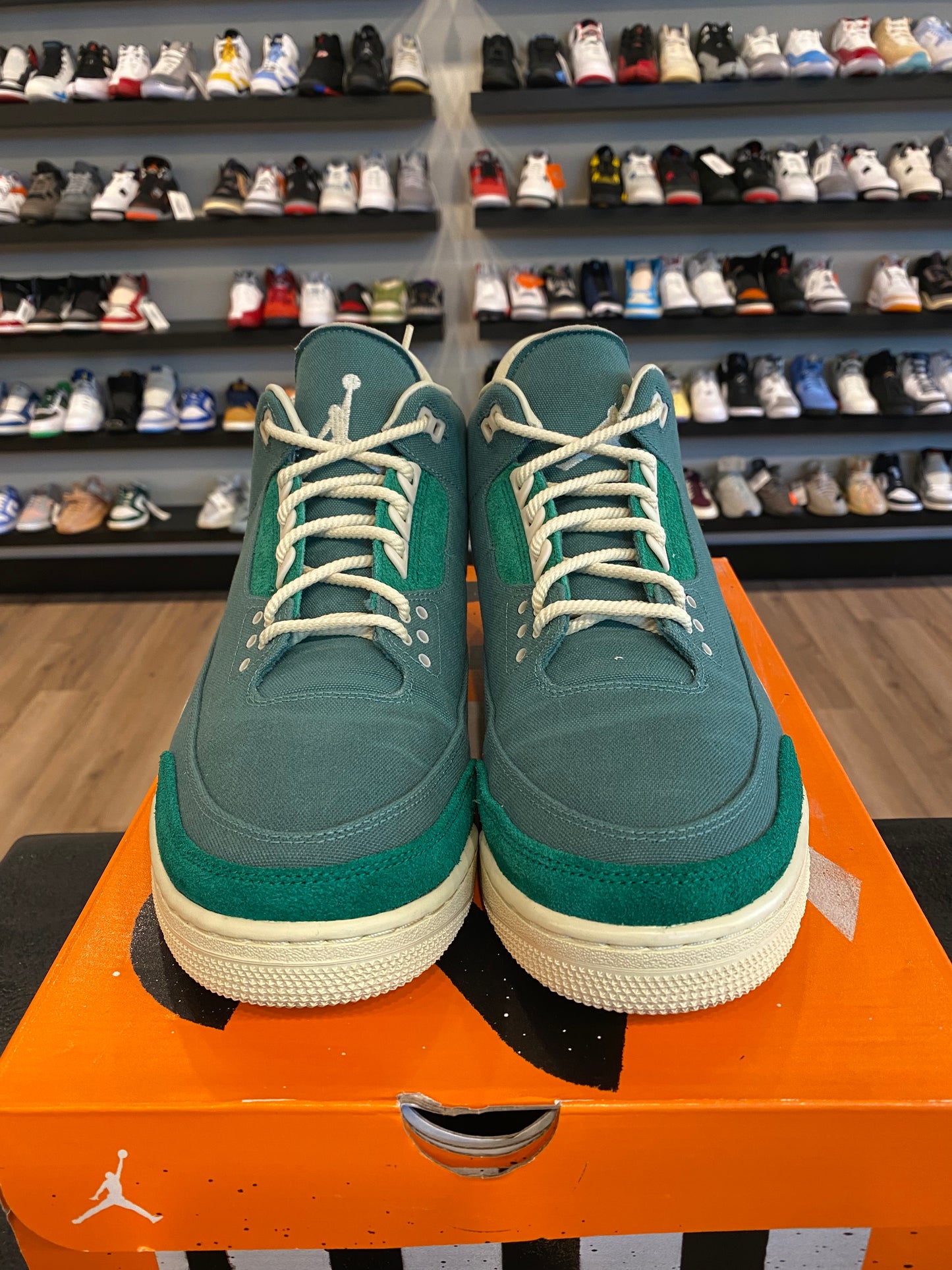 Jordan 3 Nina Chanel Size 13 (14.5W) Pre-Owned