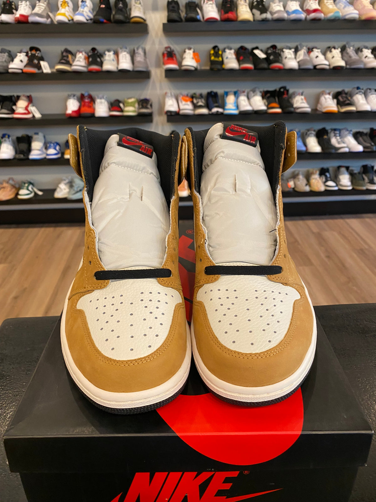Jordan 1 Rookie Of The Year Size 13 Brand New