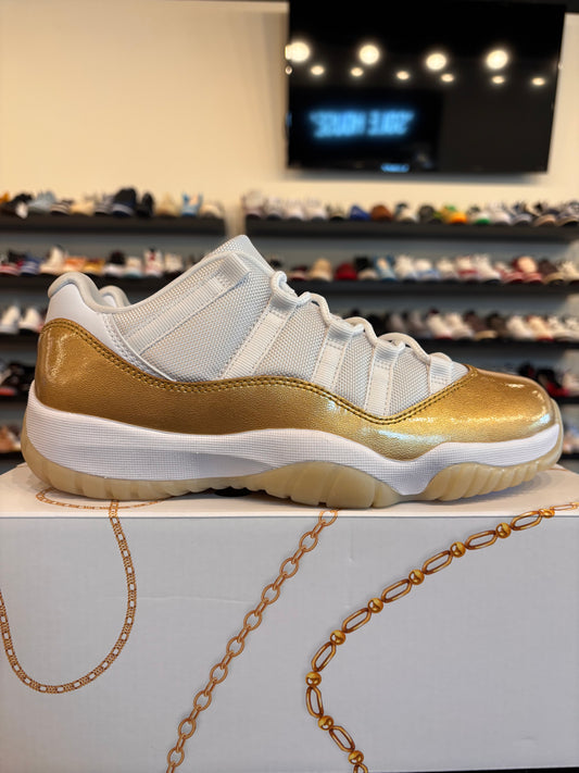 Jordan 11 Low Mother's Day Size 7Y (8.5W) Brand New