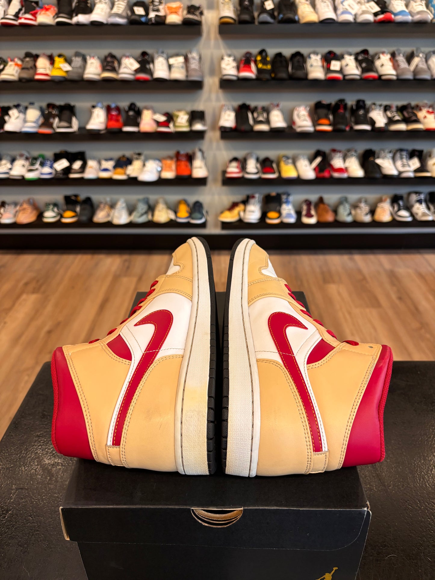 Jordan 1 Mid Cardinal Red Size 10.5 Pre-Owned