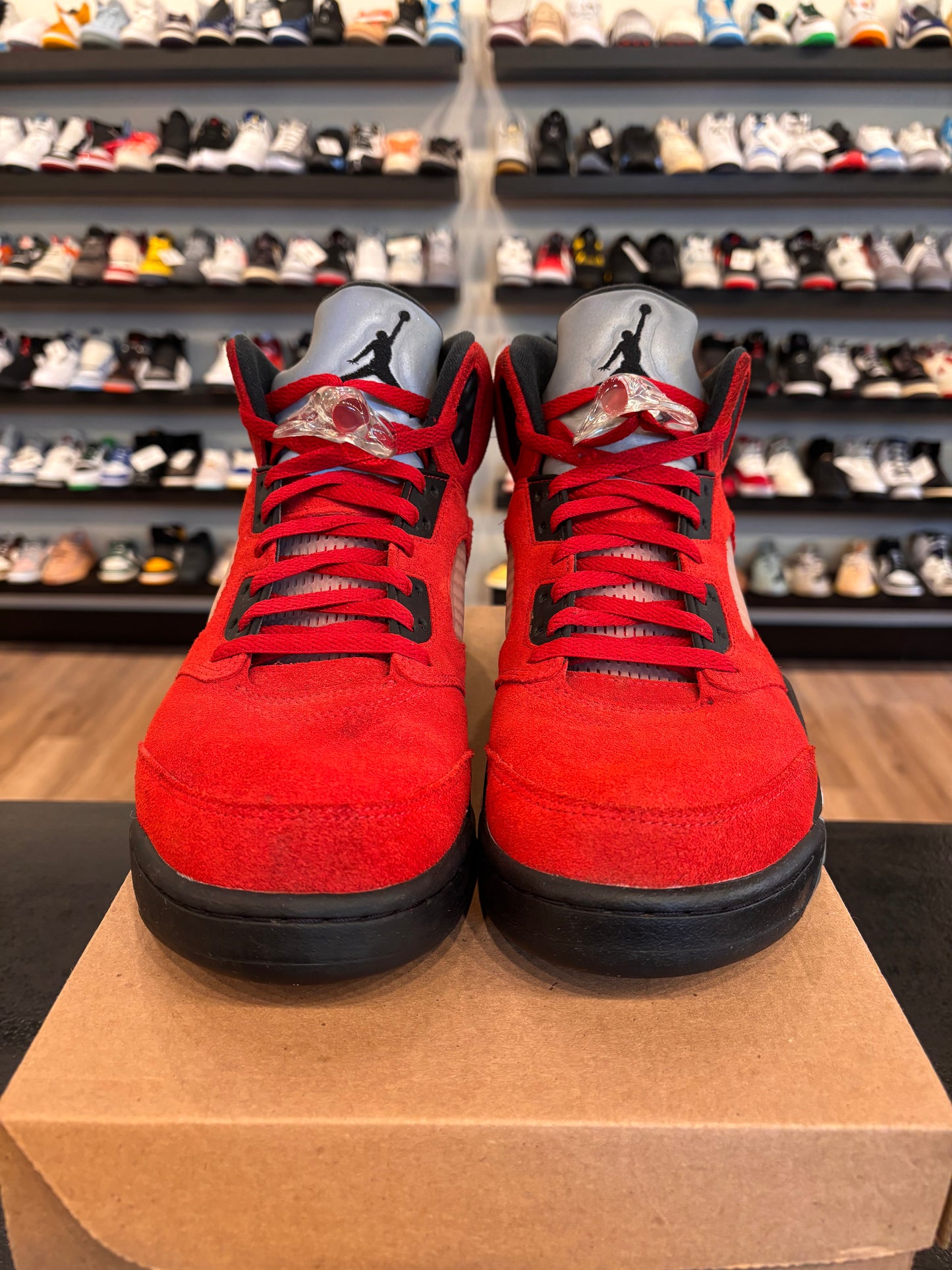 Jordan 5 Raging Bull Size 11 Pre-Owned (No Box)