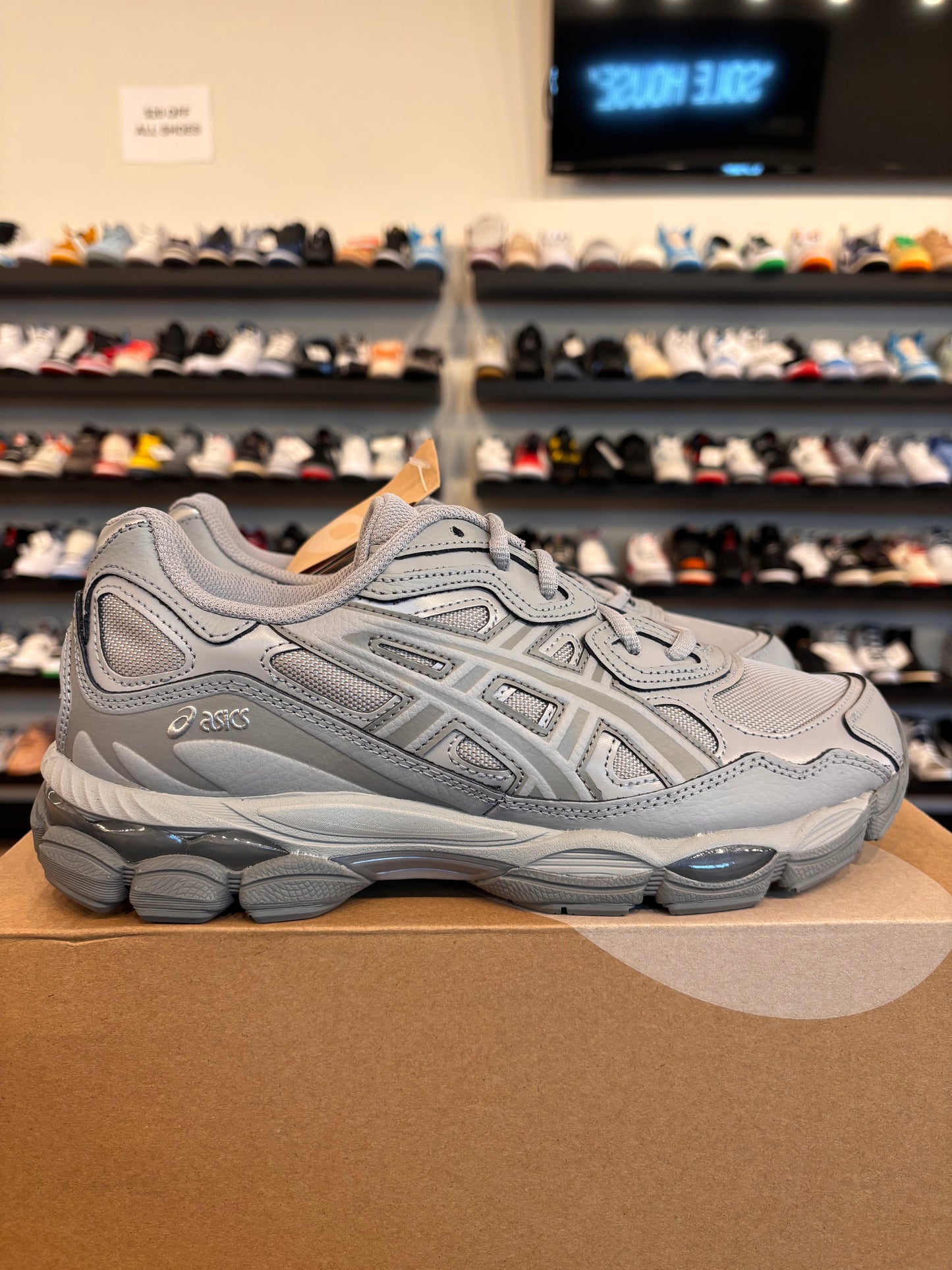 ASICS Gel-NYC Cement Grey Size 9 Brand New