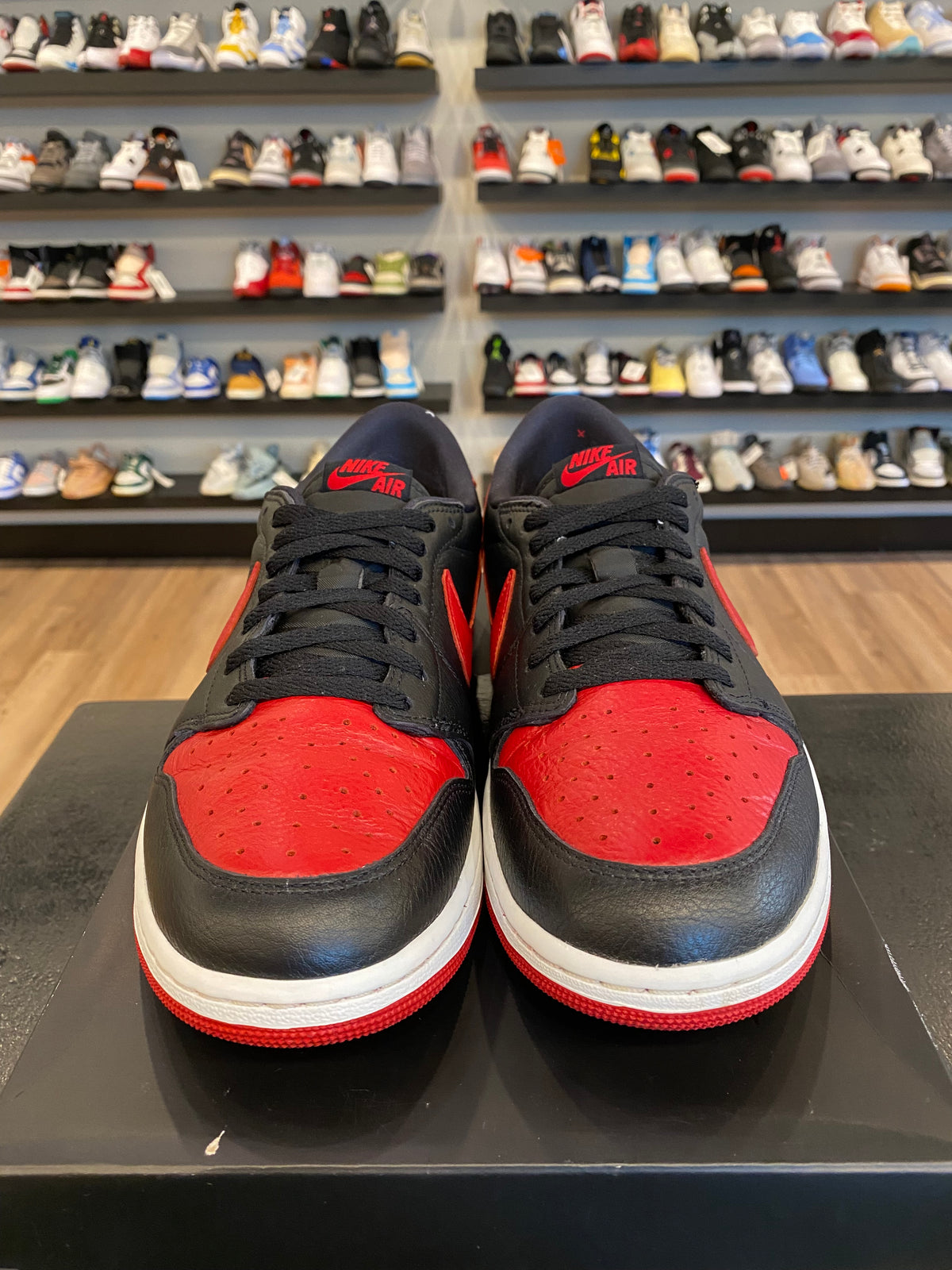 Jordan 1 Low Banned Size 12 Pre-Owned