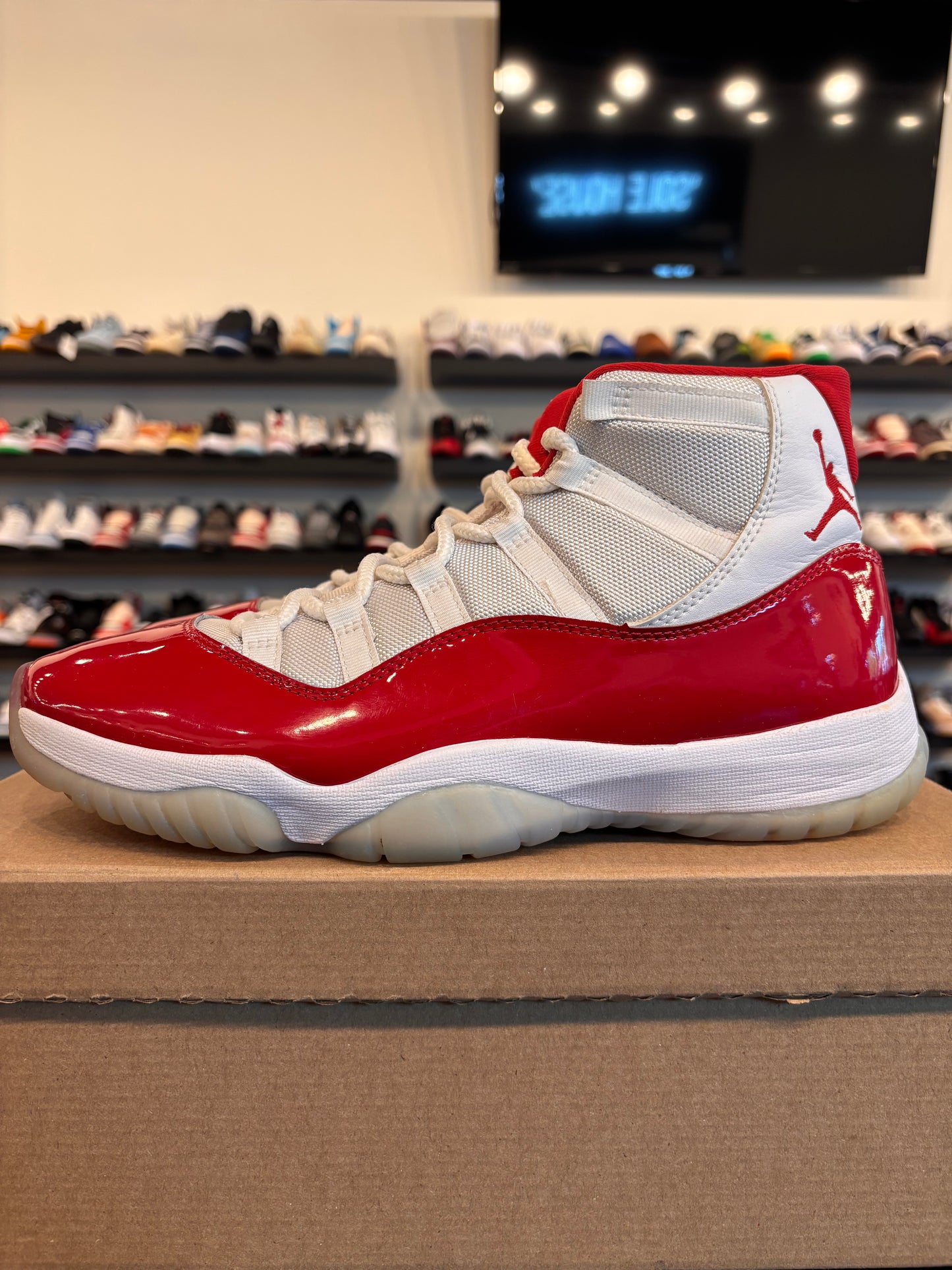 Jordan 11 Cherry Size 10.5 Pre-Owned (No Box