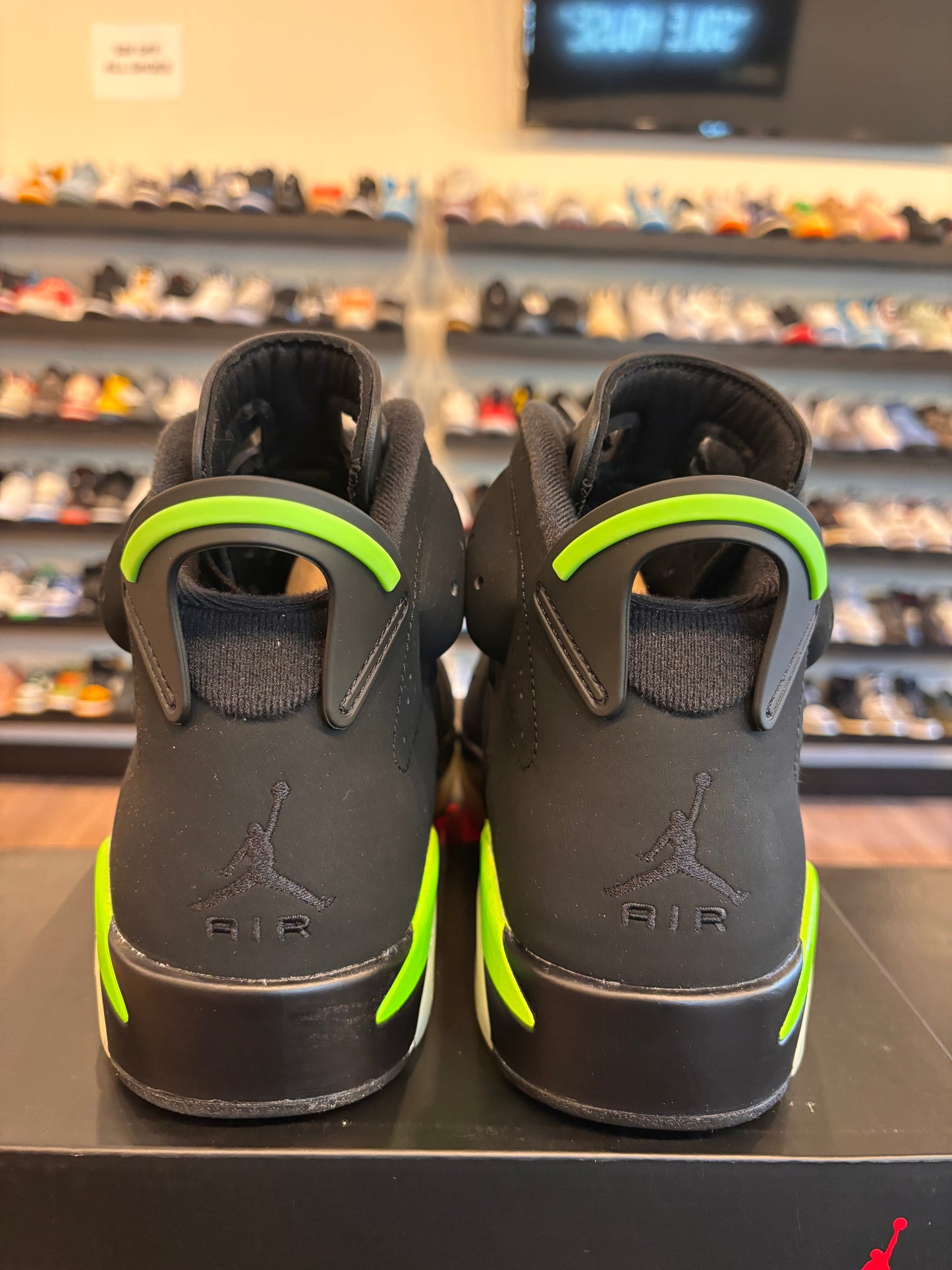 Jordan 6 Electric Green Size 9.5 Brand New