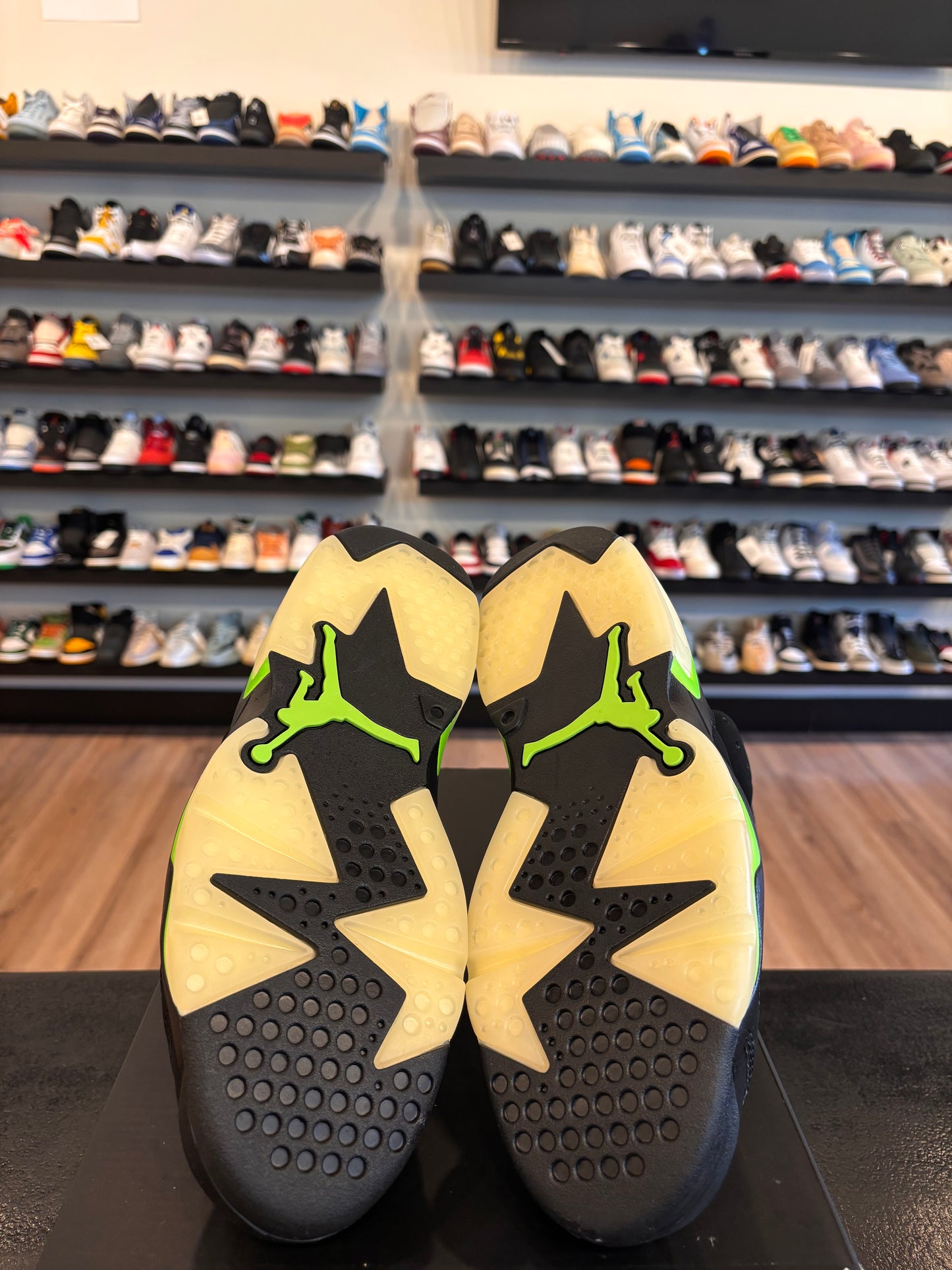 Jordan 6 Electric Green Size 9.5 Brand New