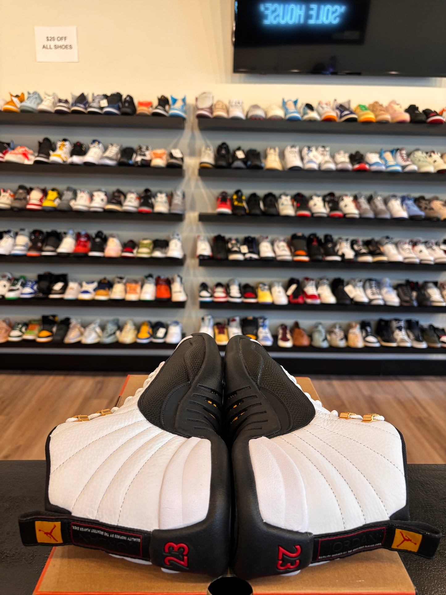 Jordan 12 Taxi 2025 Size 8.5 Brand New
