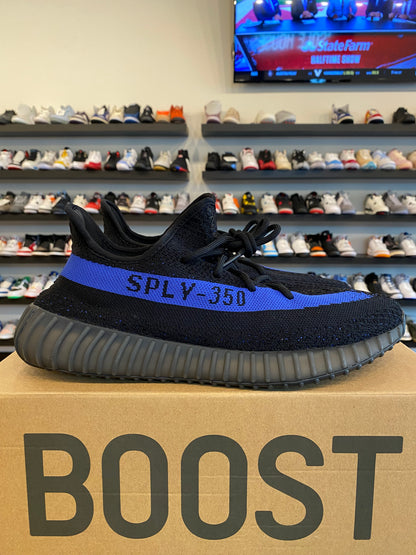 Yeezy 350 V2 Dazzling Blue Size 11.5 Pre-Owned