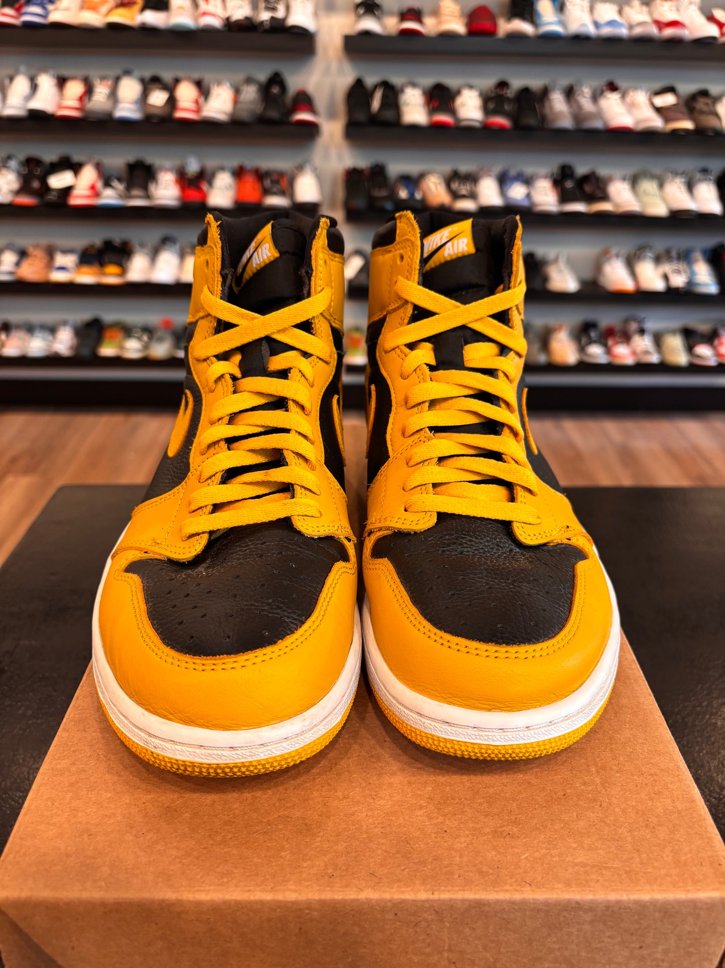Jordan 1 Pollen Size 11 Pre-Owned (No Box)
