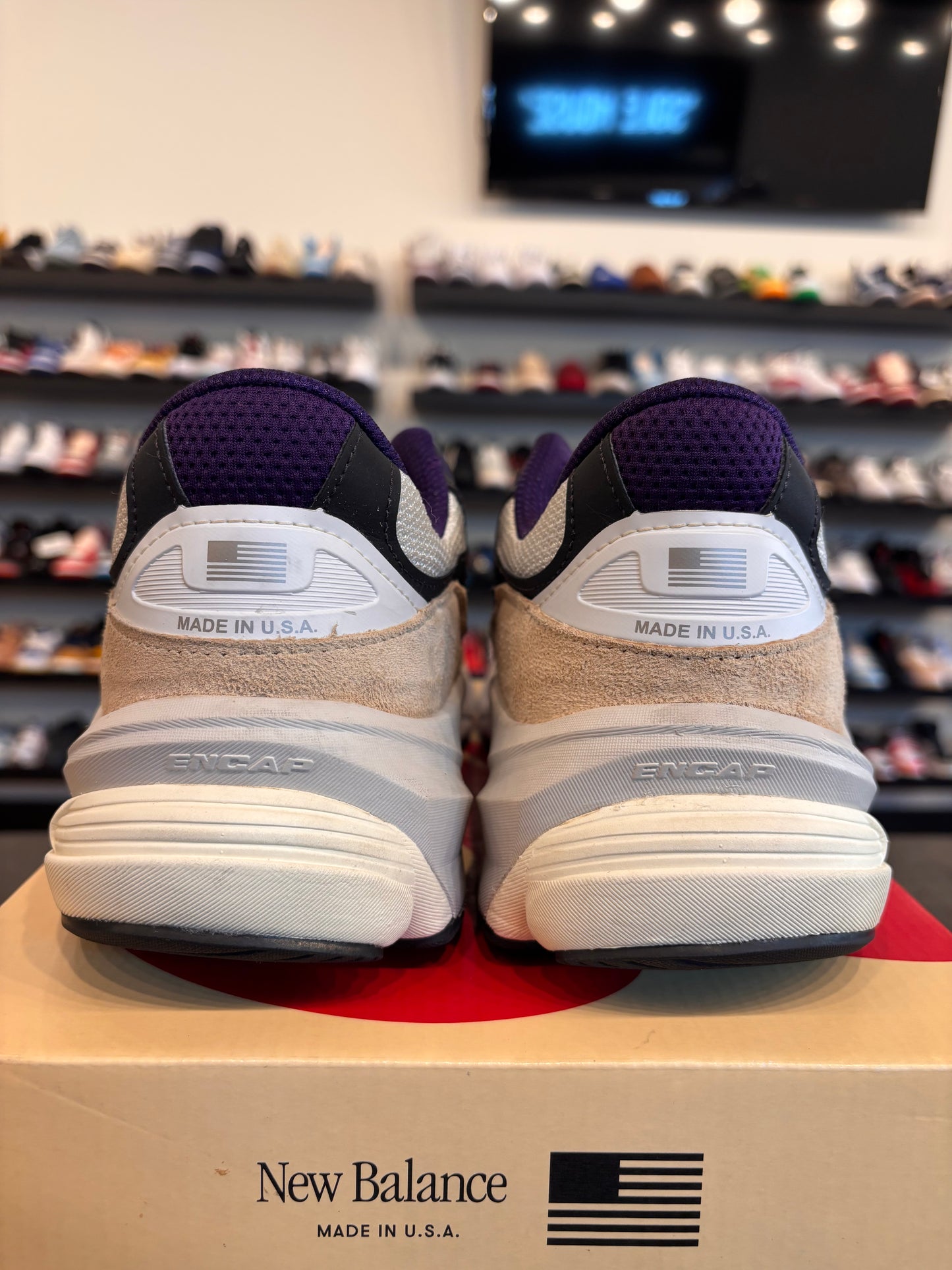 New Balance 990v6 White Plum Size 11.5 Pre-Owned
