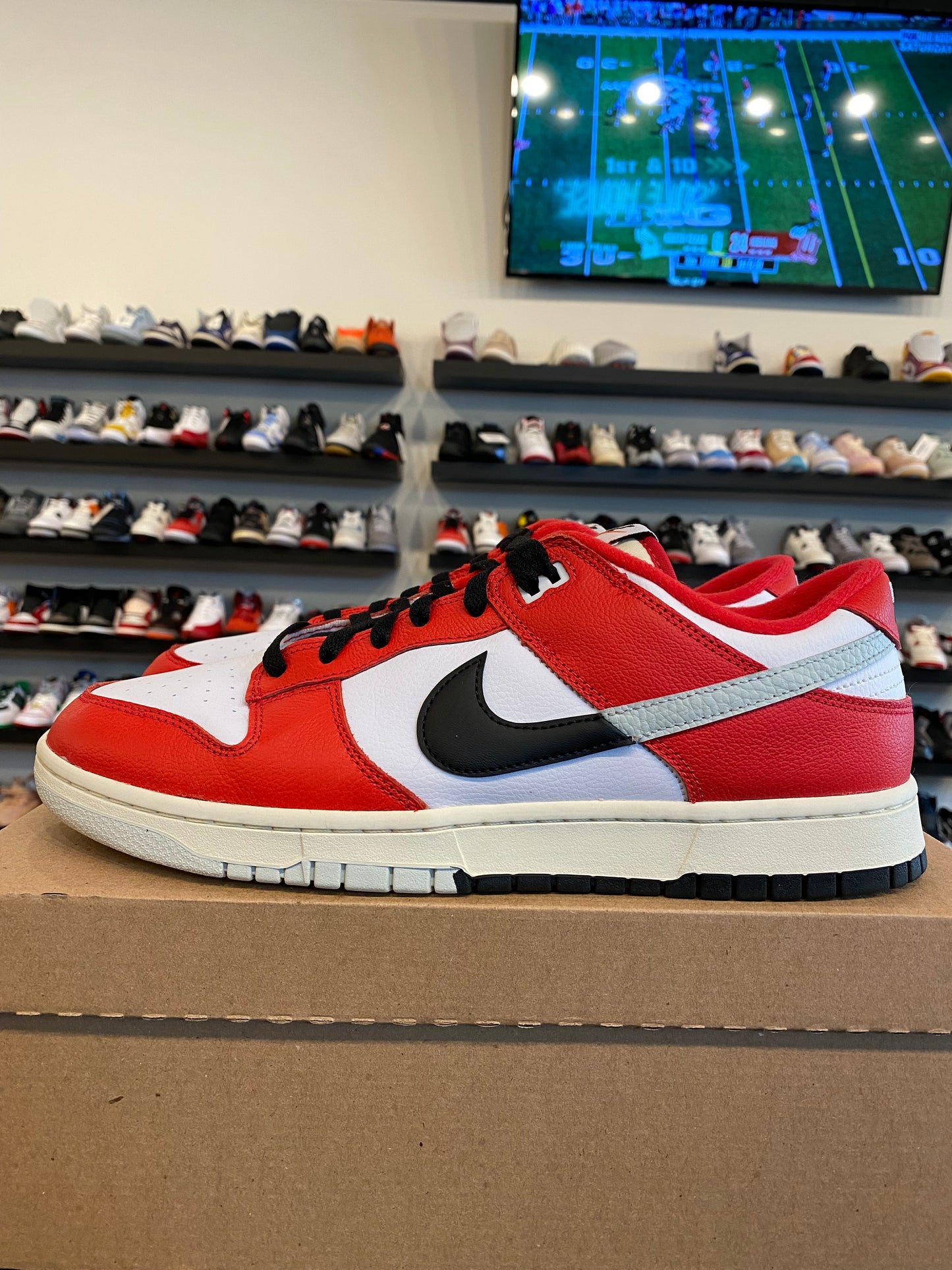 Nike Dunk Low Chicago Split Size 12 Pre-Owned (No Box)