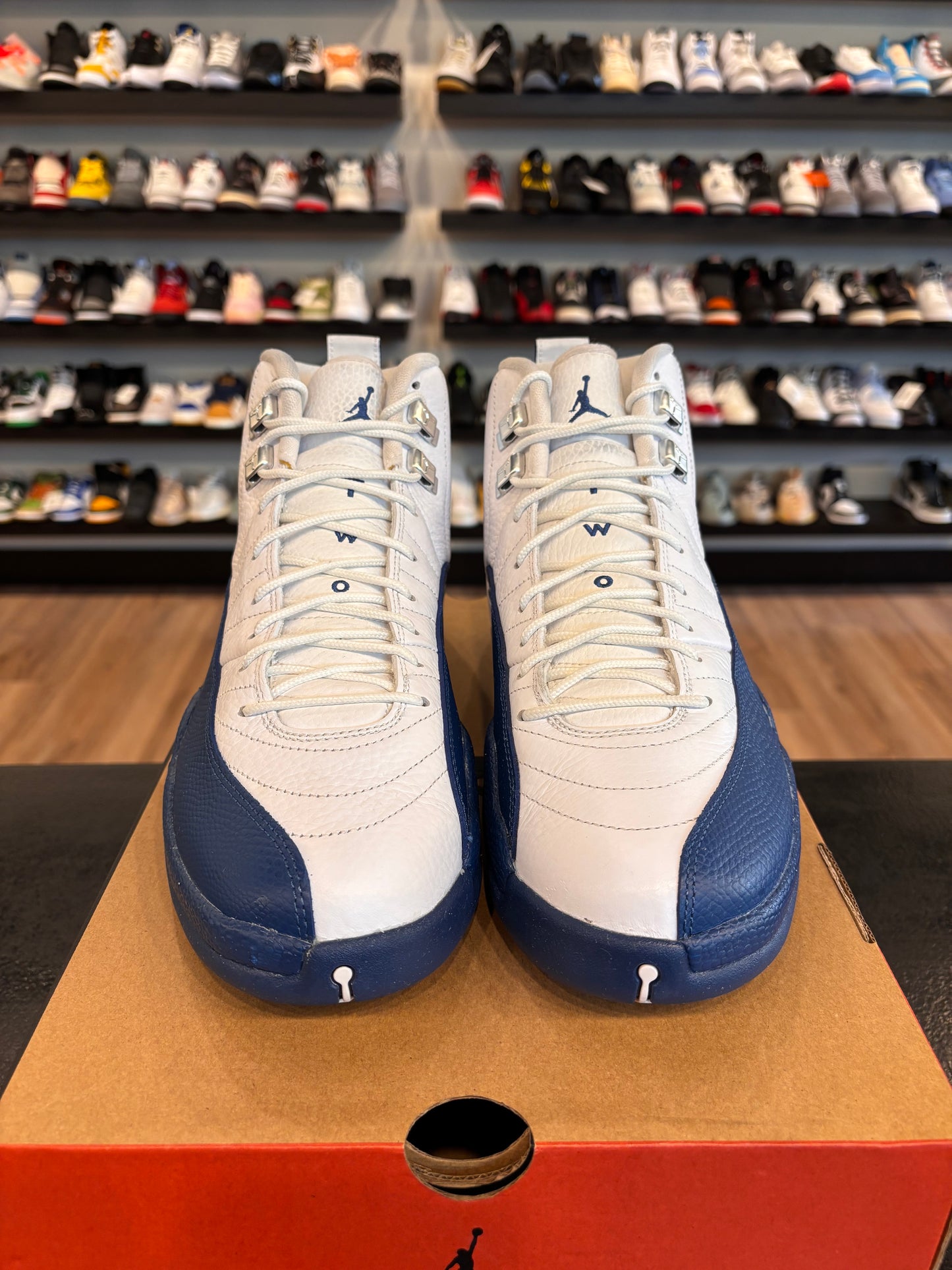 Jordan 12 French Blue 2016 Size 10 Pre-Owned