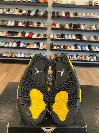 Jordan 4 Yellow Thunder Size 5.5Y (7W) Pre-Owned