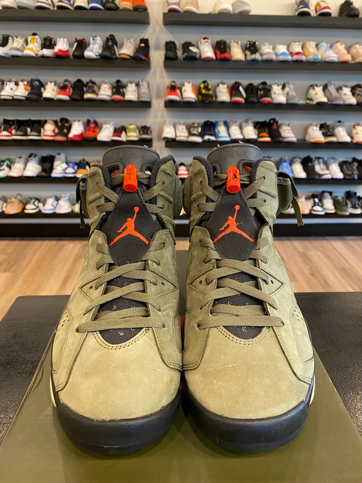 Jordan 6 Travis Scott Olive Size 10.5 Pre-Owned