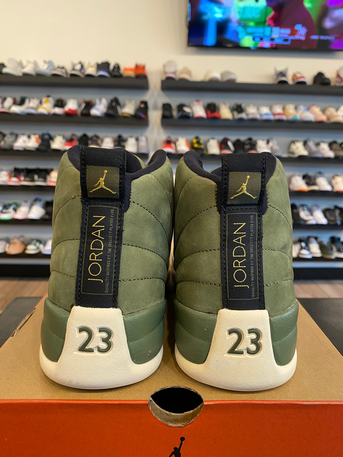 Jordan 12 Olive Canvas Size 9.5 Pre-Owned