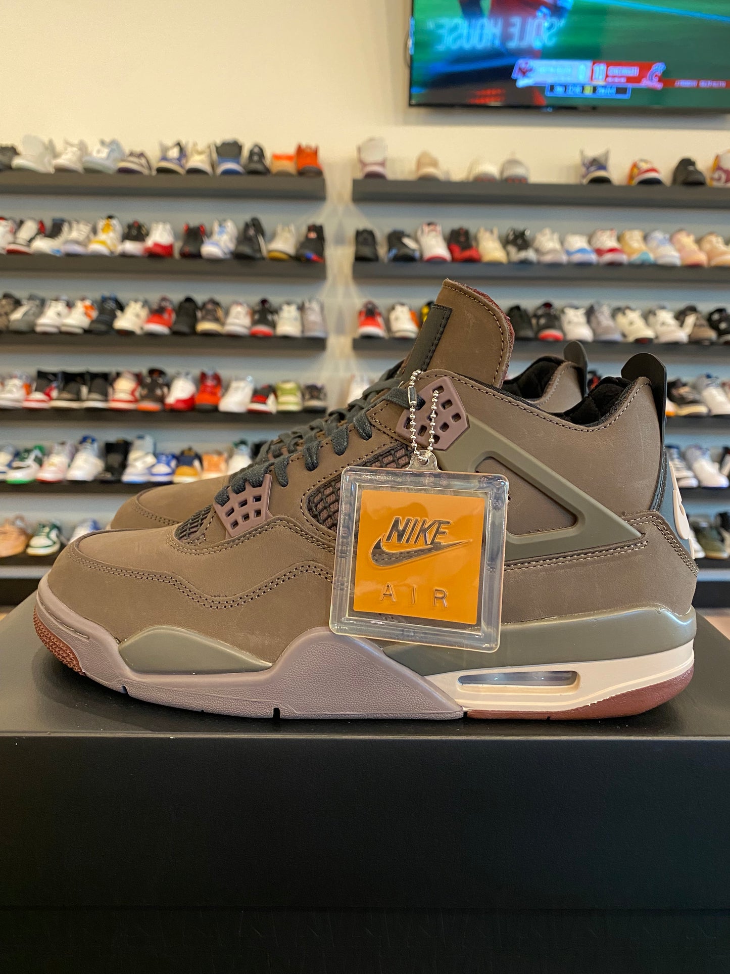 Jordan 4 A Ma Maniere Dark Mocha Size 9.5 Brand New