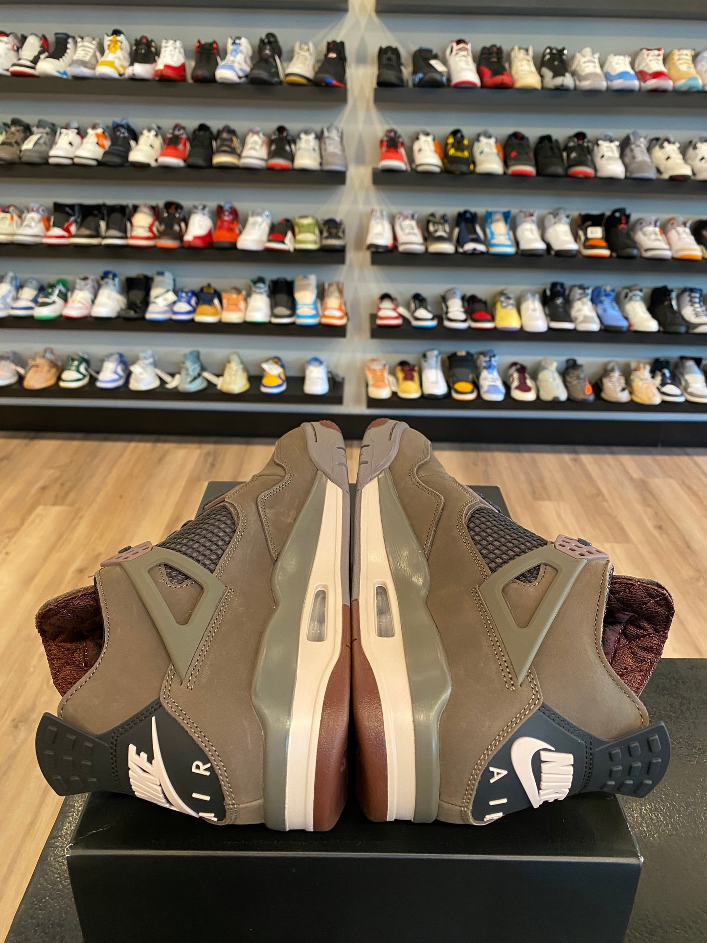 Jordan 4 A Ma Maniere Dark Mocha Size 9.5 Brand New