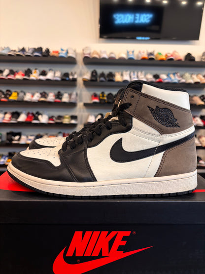 Jordan 1 Mocha Size 10.5 Pre-Owned