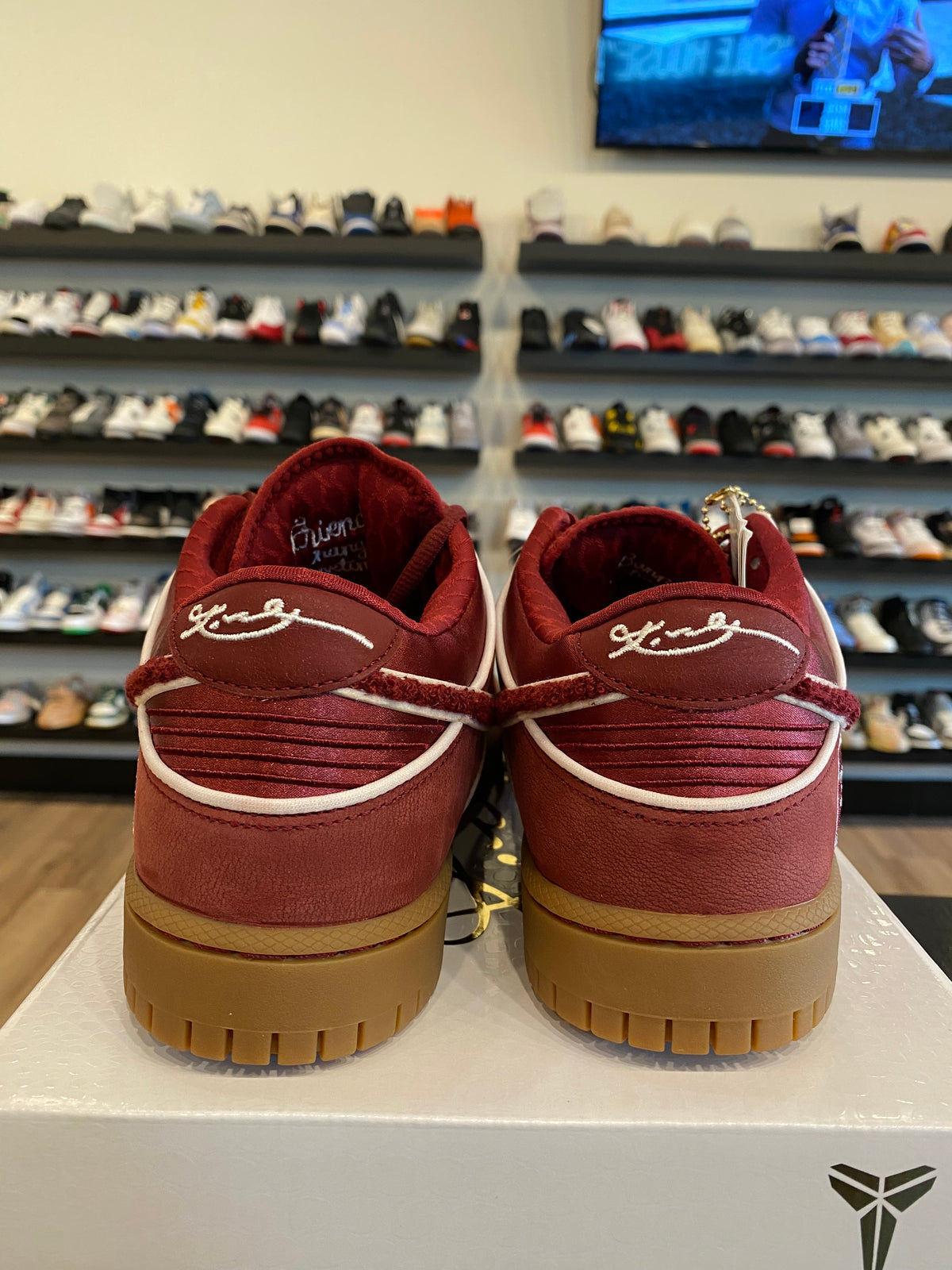 Nike Dunk Low Kobe Lower Merion Size 9.5 Brand New