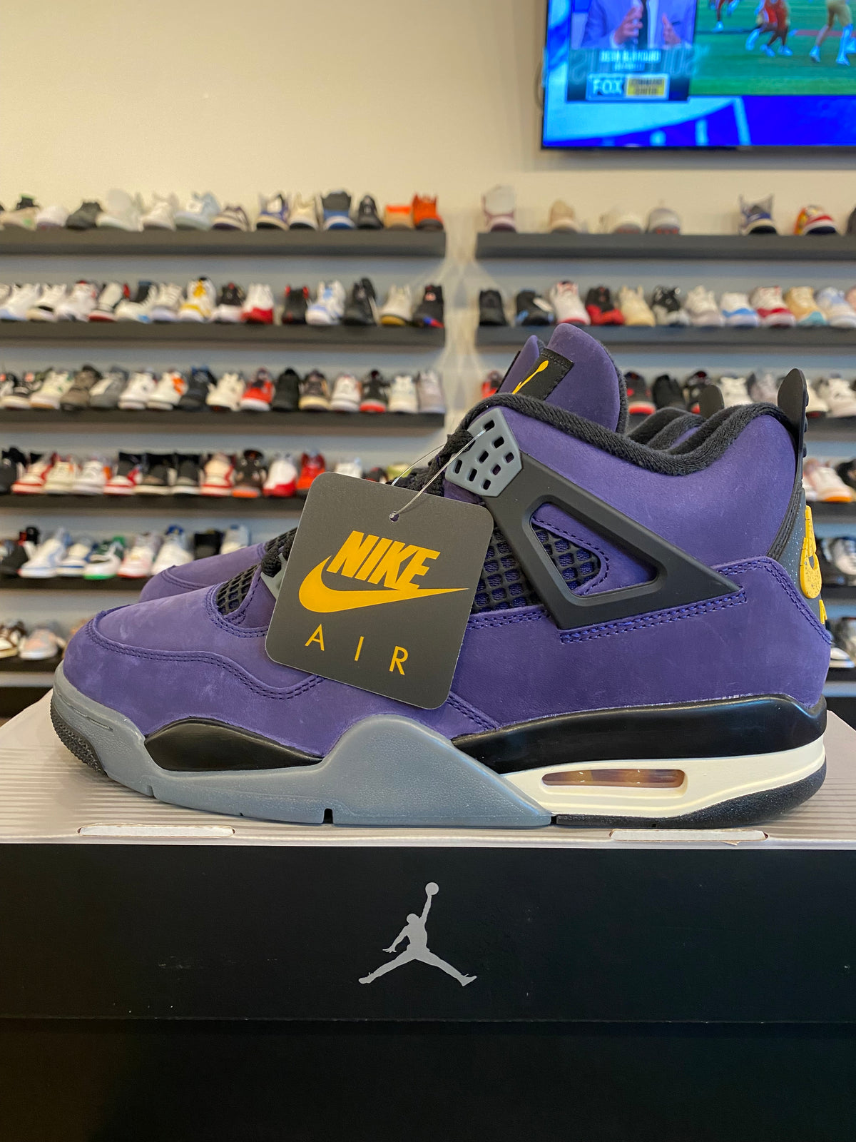 Jordan 4 Lakers Size 9.5 Brand New