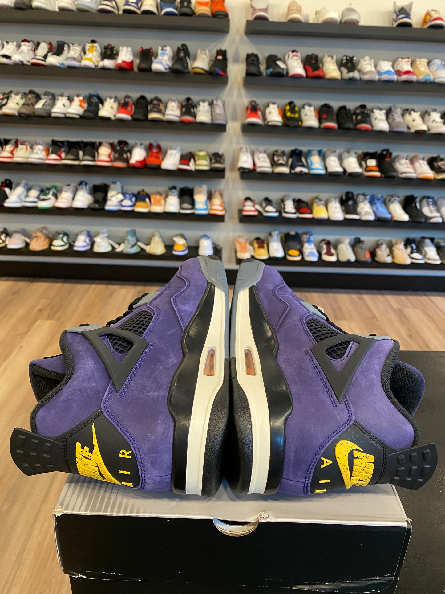 Jordan 4 Lakers Size 9.5 Brand New