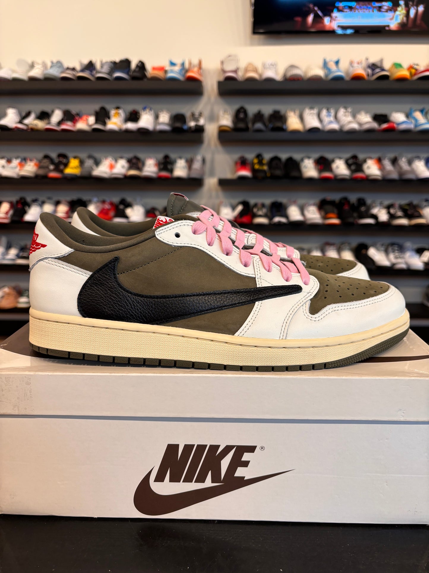 Jordan 1 Low Travis Scott Medium Olive Size 12 Pre-Owned