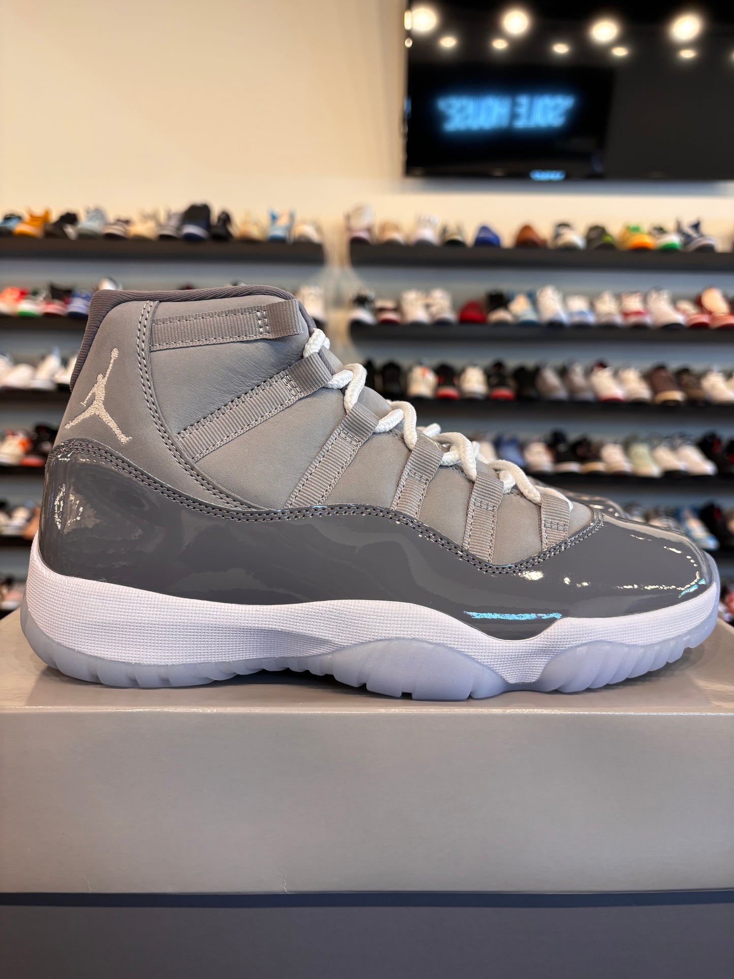 Jordan 11 Cool Grey 2021 Size 9 Brand New
