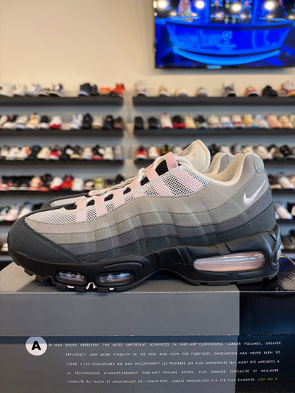Nike Air Max 95 Big Bubble Pink Size 8.5 (10W) Pre-Owned