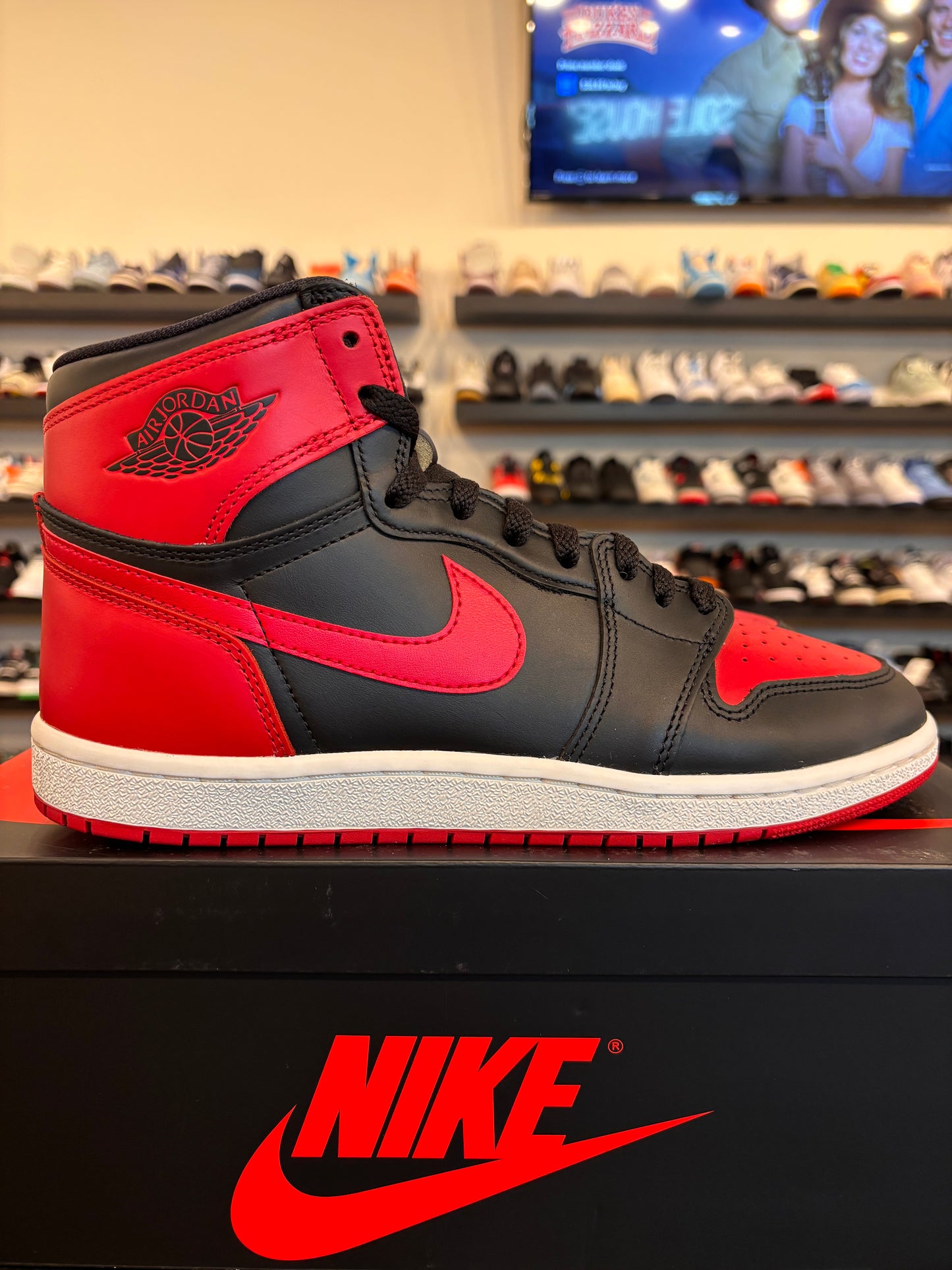 Jordan 1 '85 Bred 2025 Size 11 Pre-Owned