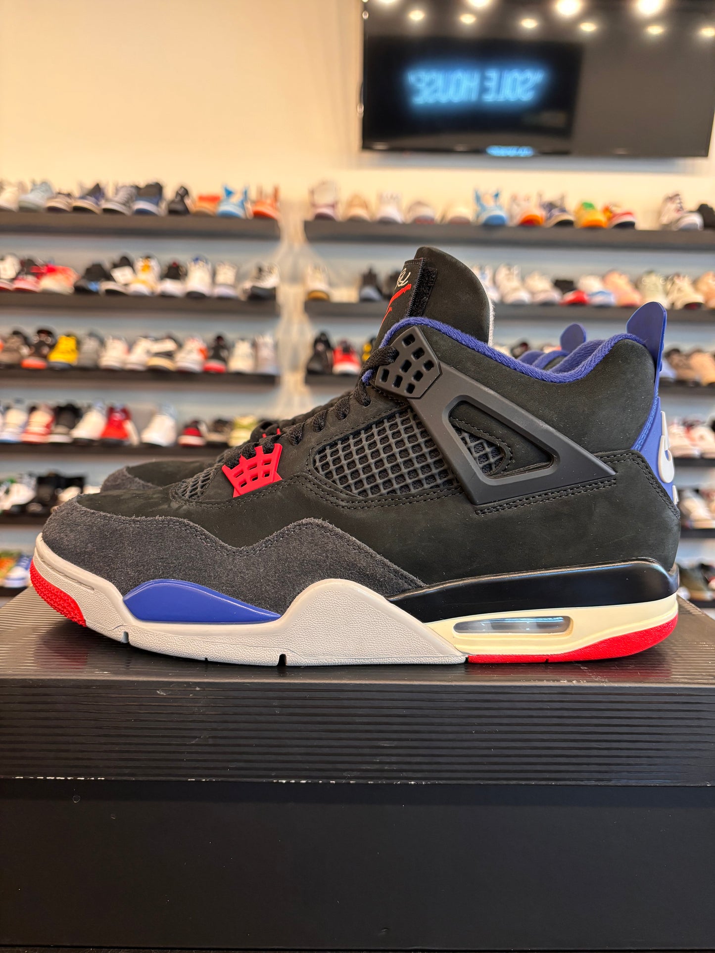 Jordan 4 Rare Air Size 11 Pre-Owned
