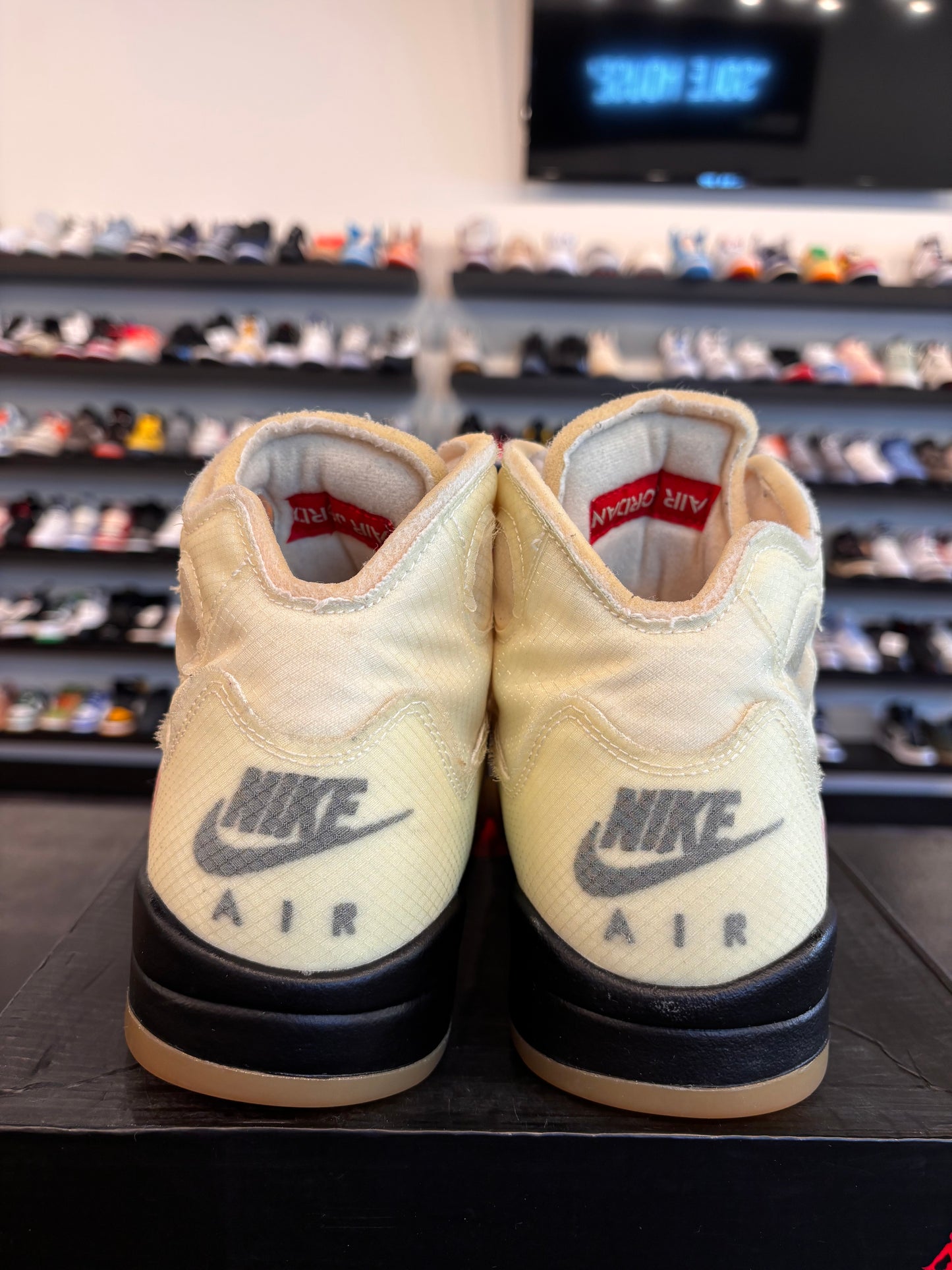 Jordan 5 Off-White Sail Size 10.5 Pre-Owned