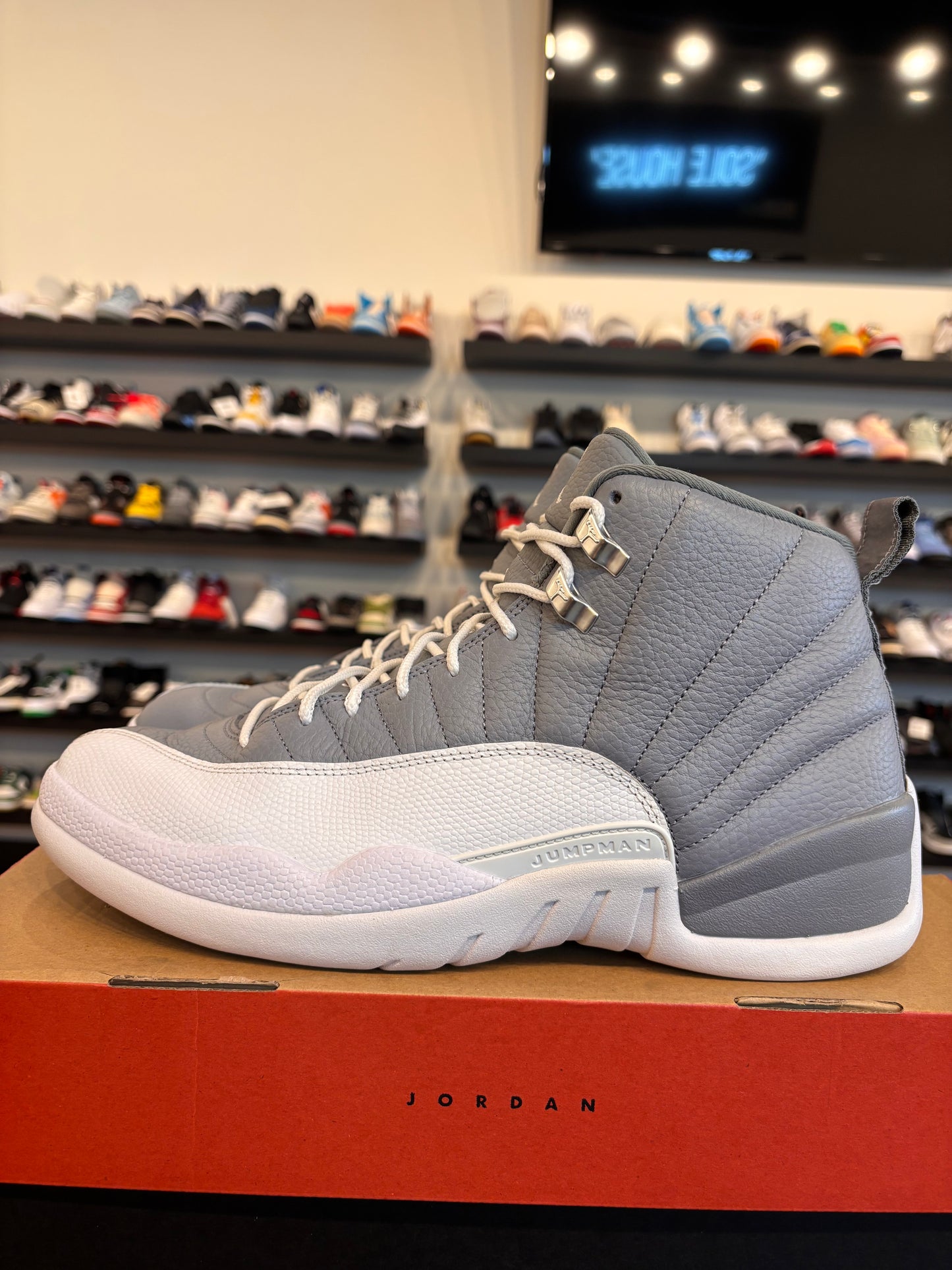 Jordan 12 Stealth Size 12 Pre-Owned