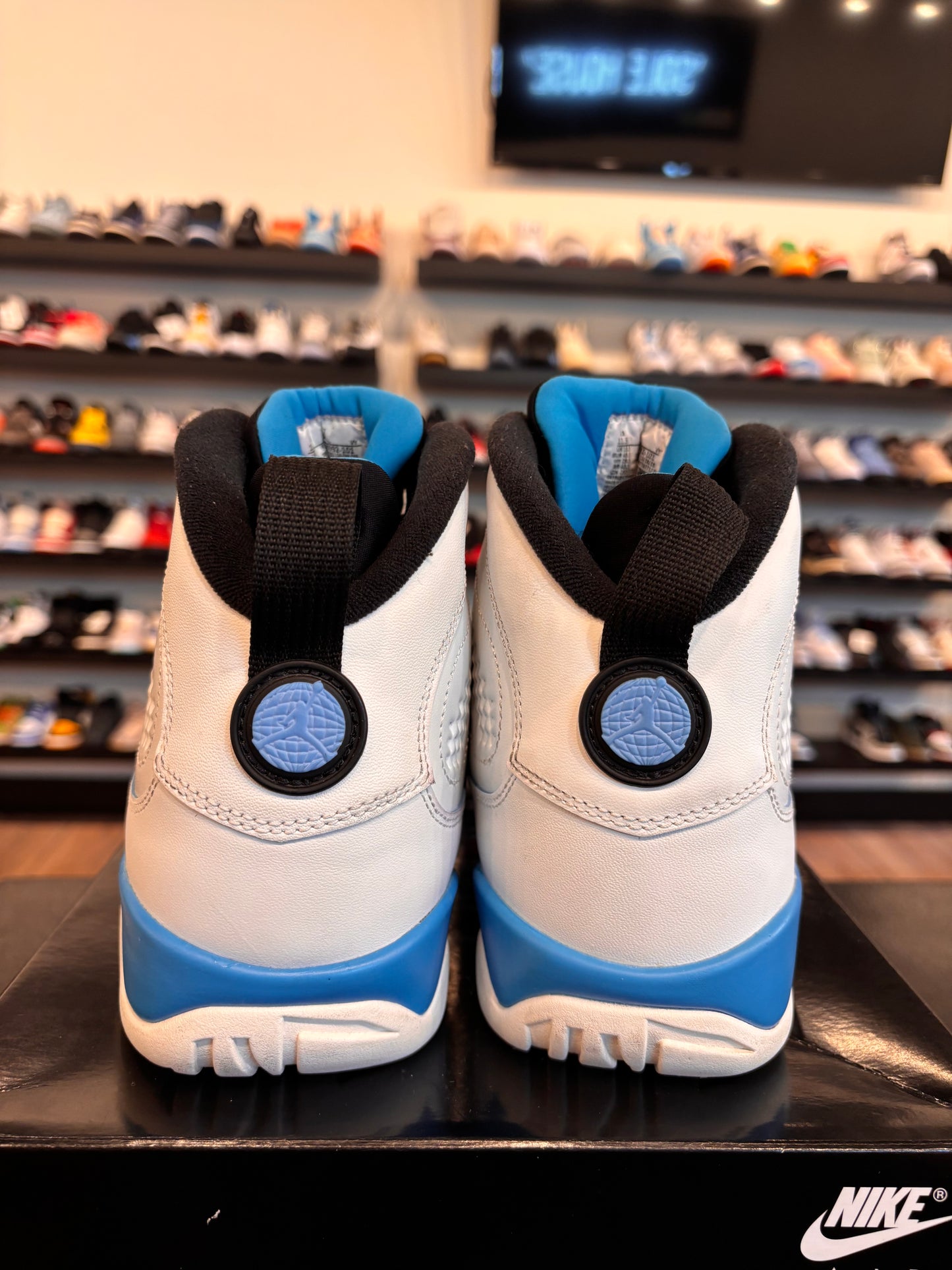Jordan 9 Powder Blue Size 11.5 Pre-Owned