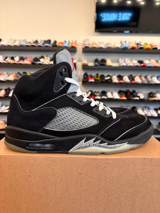 Jordan 5 Reimagined Black Metallic Size 12 Pre-Owned (No Box)
